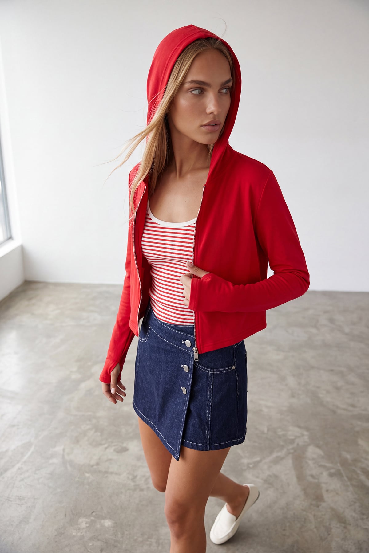 Kadın Kırmızı Çift Cepli Parmak Geçmeli Fermuarlı Kapüşonlu Modal Sweatshirt Alc-X15730