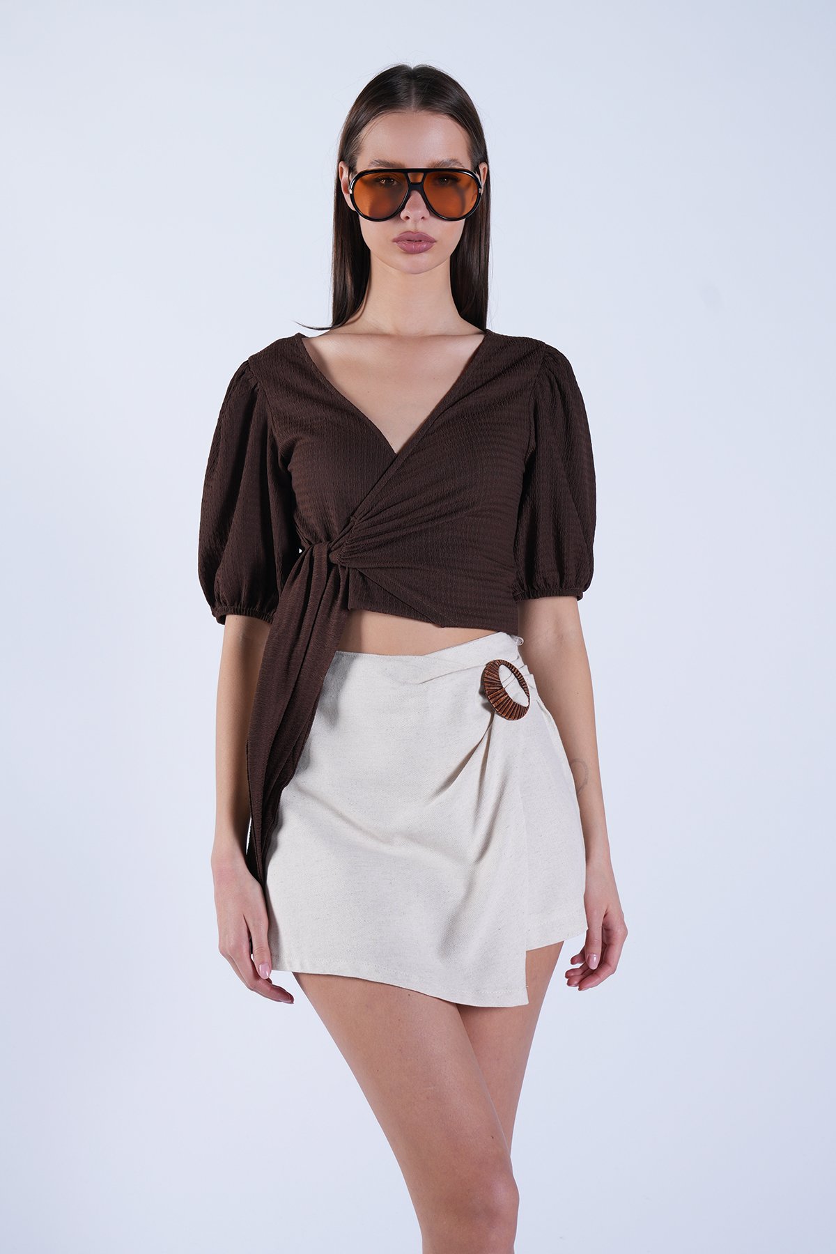 Kadın Krem Anvelop Kesim Ahşap Tokalı Gizli Fermuarlı Keten Şort Etek Alc-X15131