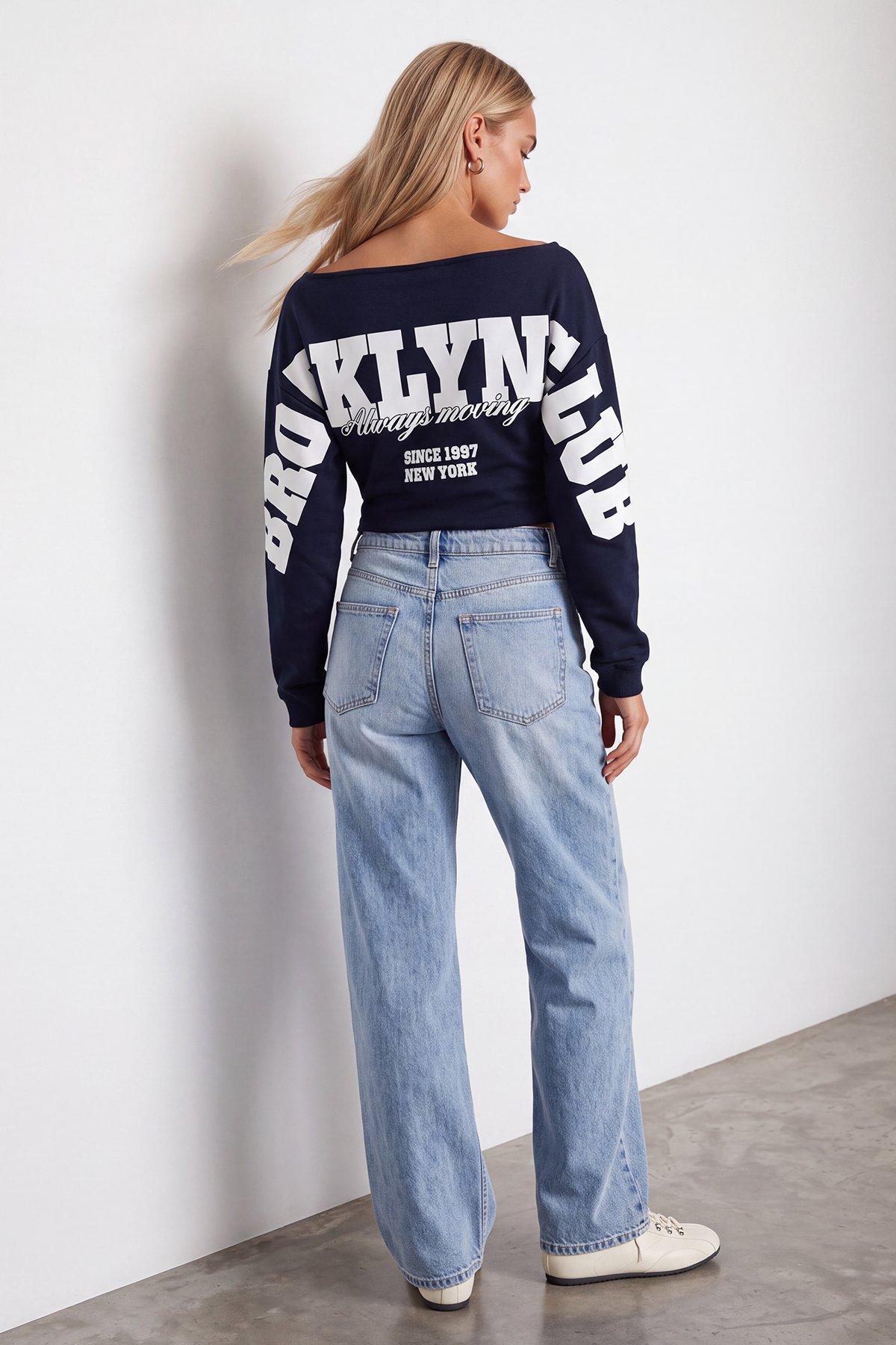 Kadın Lacivert Kayık Yaka Ön Arka Baskılı Dırape Detaylı Üç İplik Sweatshirt Alc-X15959