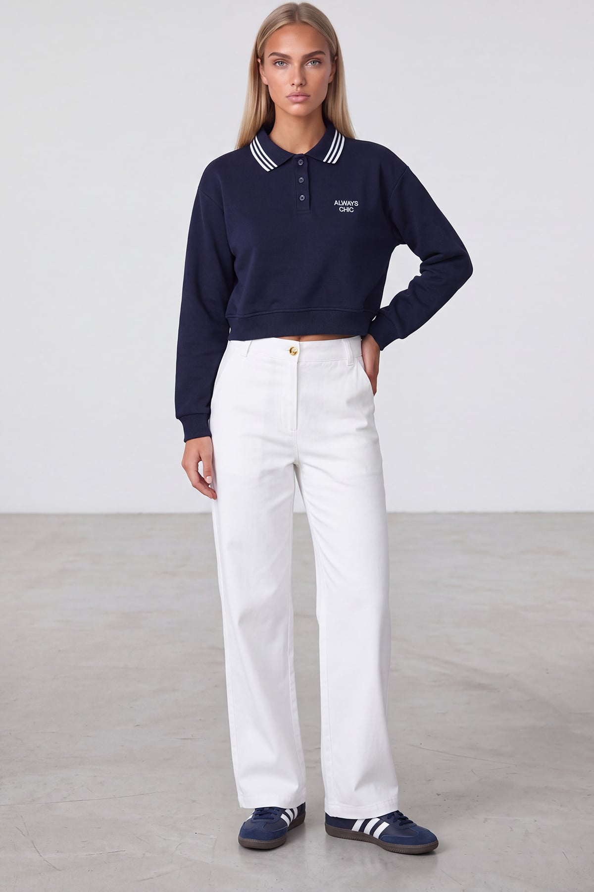 Kadın Lacivert Ribana Polo Yakalı Nakış Detaylı Şardonlu Üç İplik Sweatshirt Alc-X15960