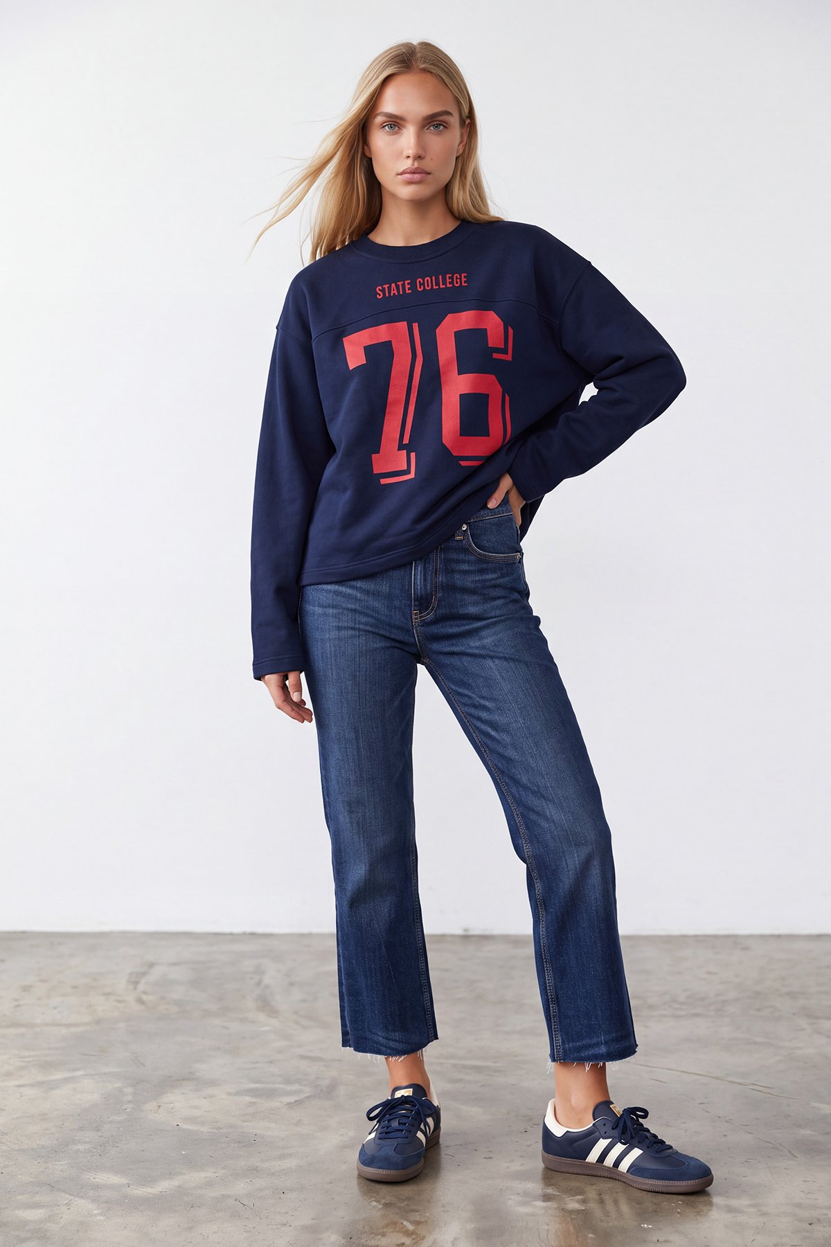 Kadın Lacivert Ribanalı Bisiklet Yaka Ön Arka Baskılı Üç İplik Sweatshirt Alc-X15962