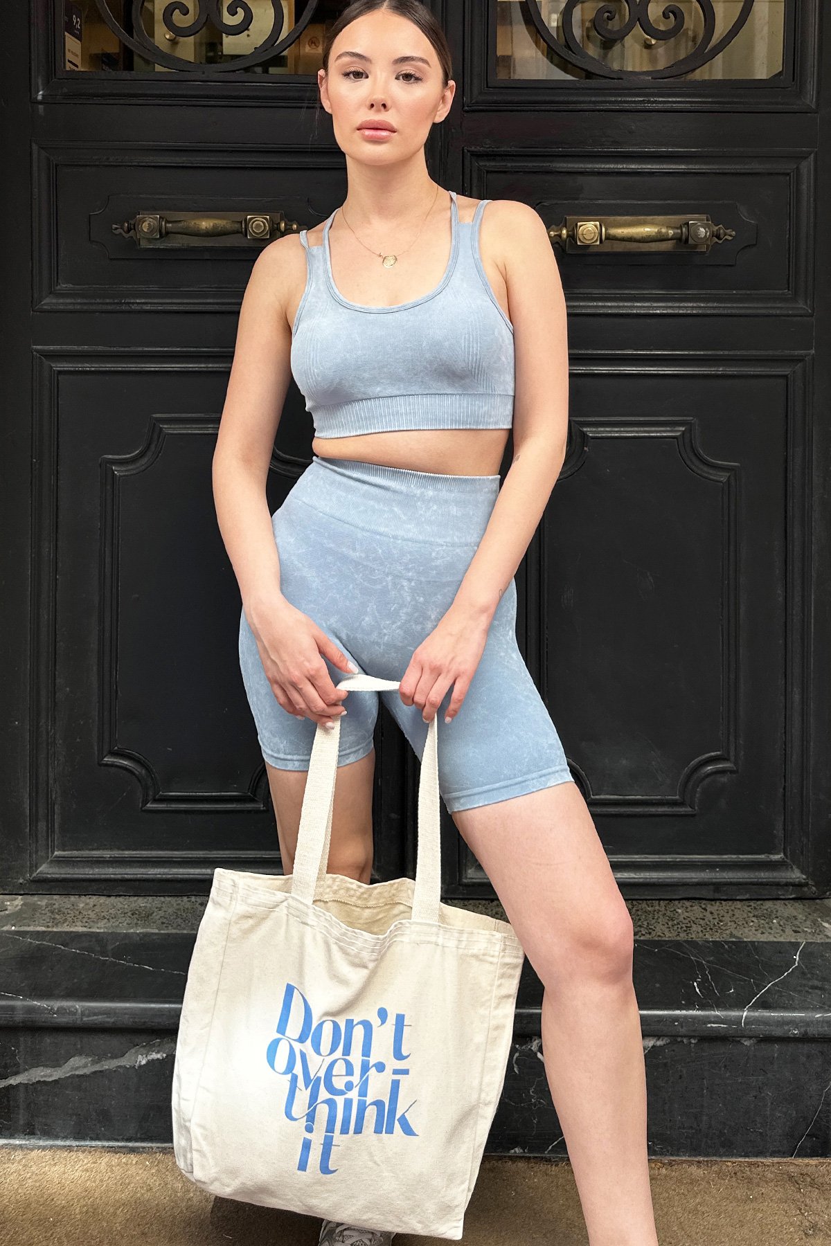 Kadın MİX Çapraz İpli Crop Bluz Ve Kısa Şort Tayt Ve Çanta Takım V00021