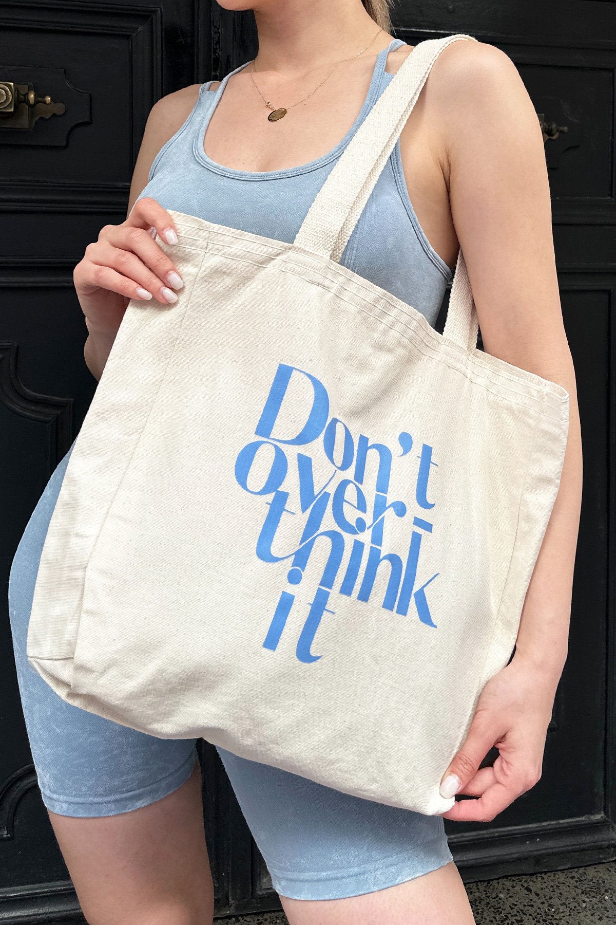 Kadın MİX Çapraz İpli Crop Bluz Ve Kısa Şort Tayt Ve Çanta Takım V00021