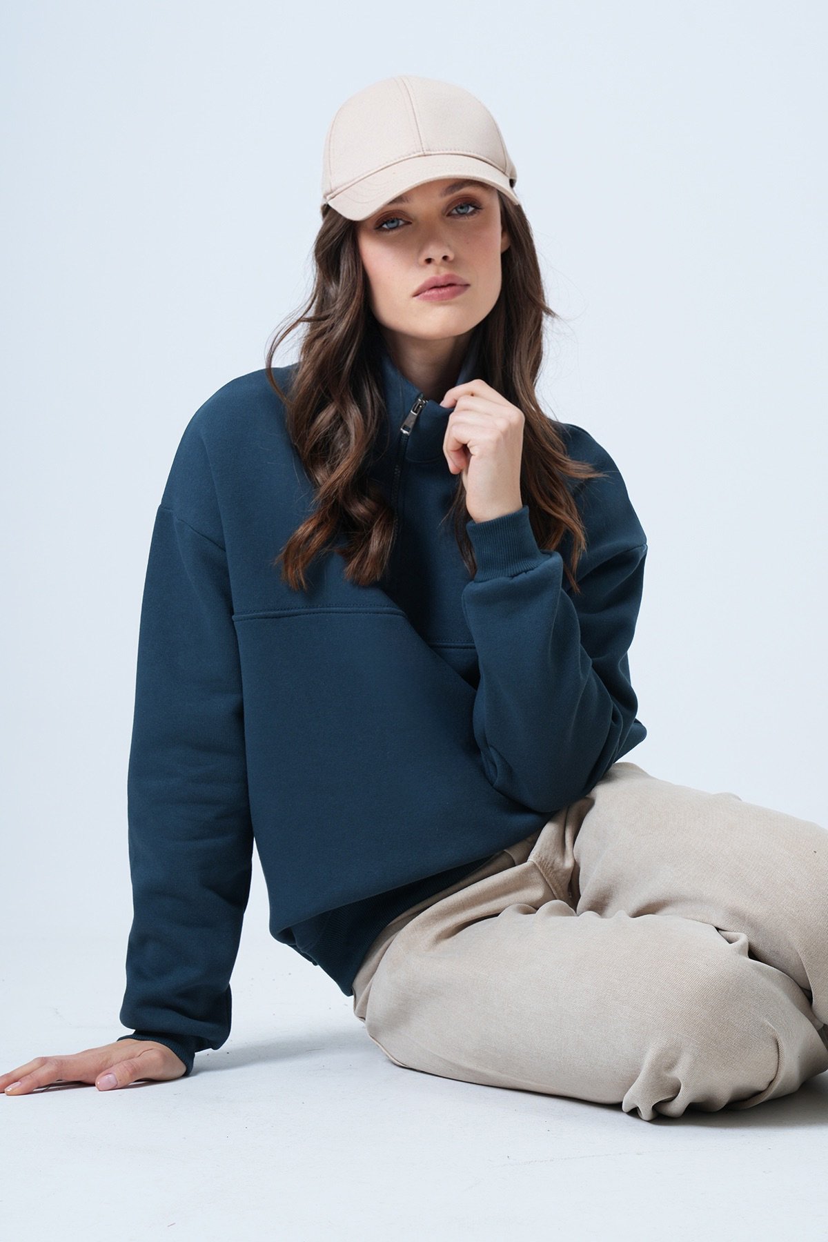 Kadın Petrol Yeşili Dik Yaka Yarım FermuarlıÇımalı Sweatshirt VS01457