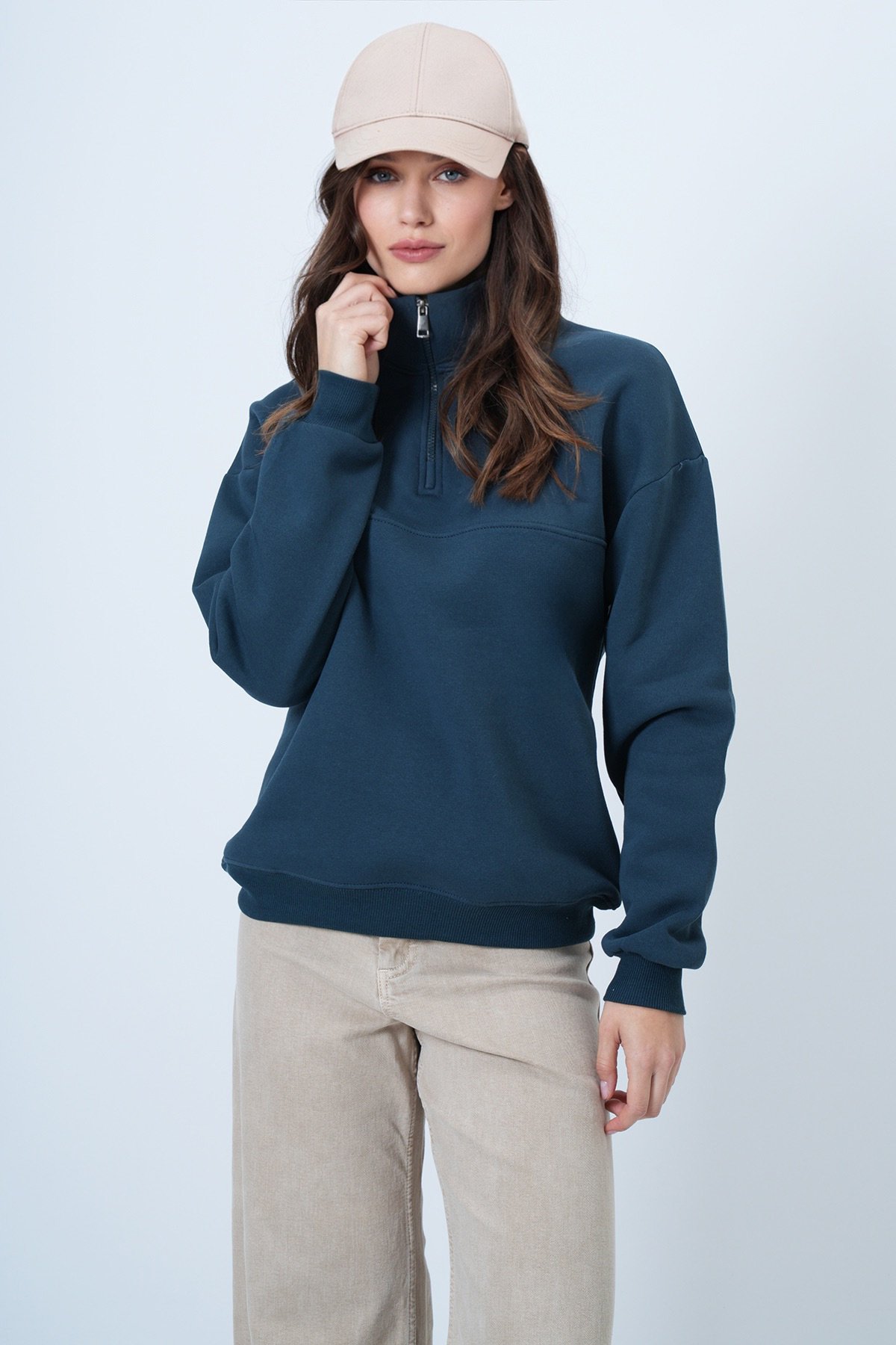Kadın Petrol Yeşili Dik Yaka Yarım FermuarlıÇımalı Sweatshirt VS01457