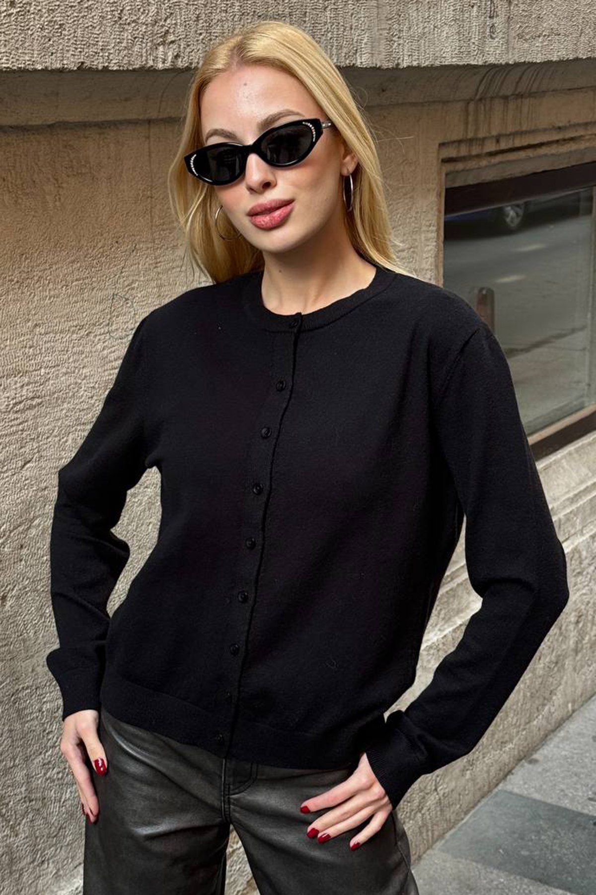 Kadın SİYAH Bisiklet Yaka Düğmeli Triko Hırka VS01640
