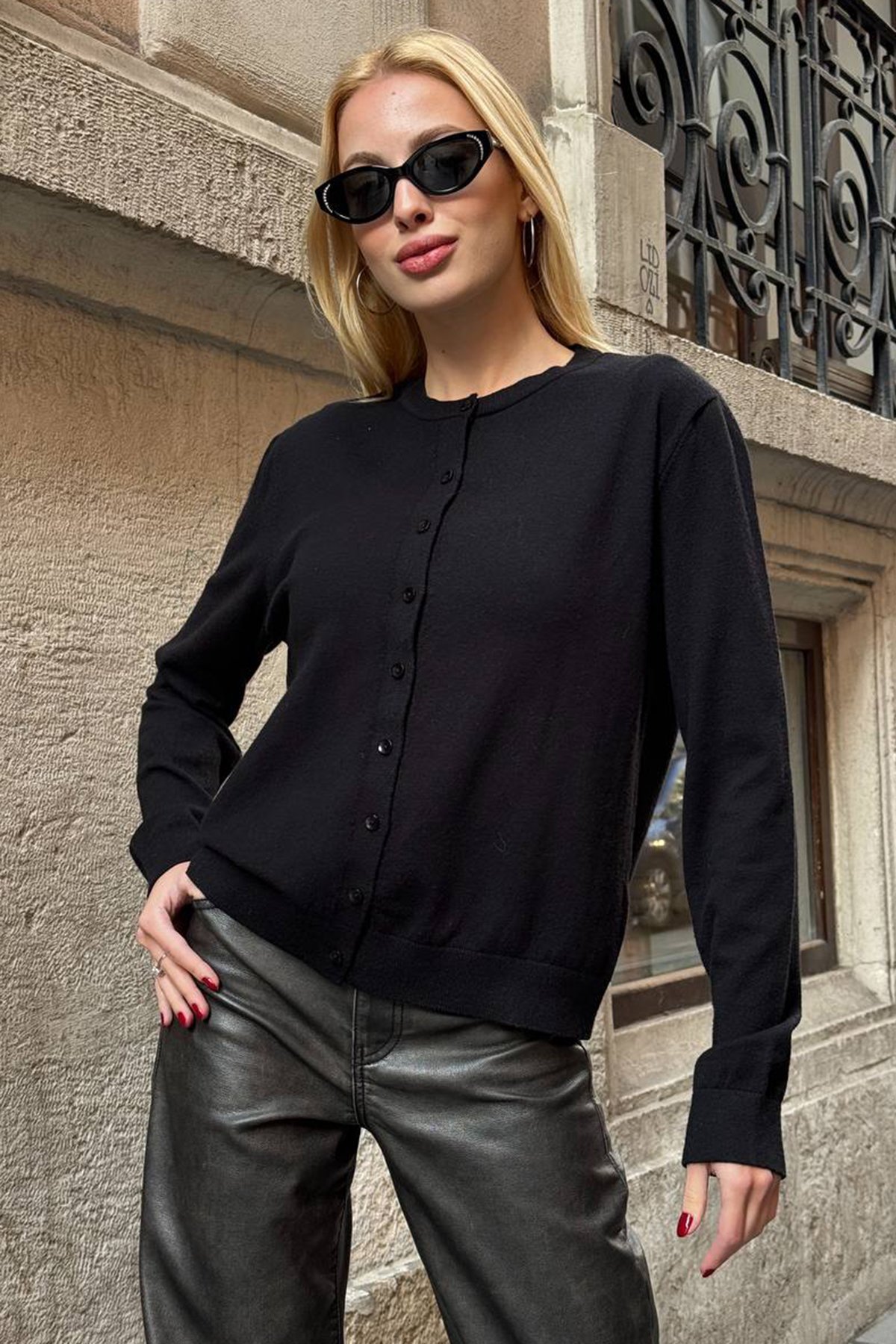 Kadın SİYAH Bisiklet Yaka Düğmeli Triko Hırka VS01640