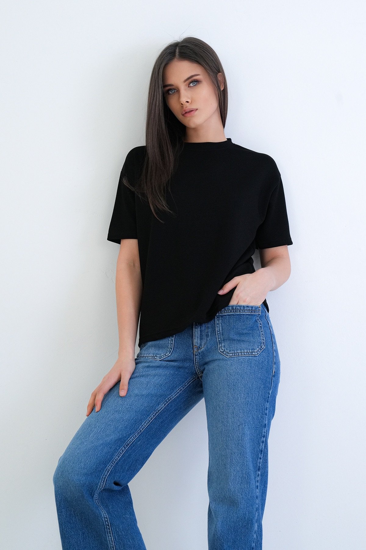 Kadın SİYAH BİSİKLET YAKA OVERSİZE T-SHİRT ALC-X15262