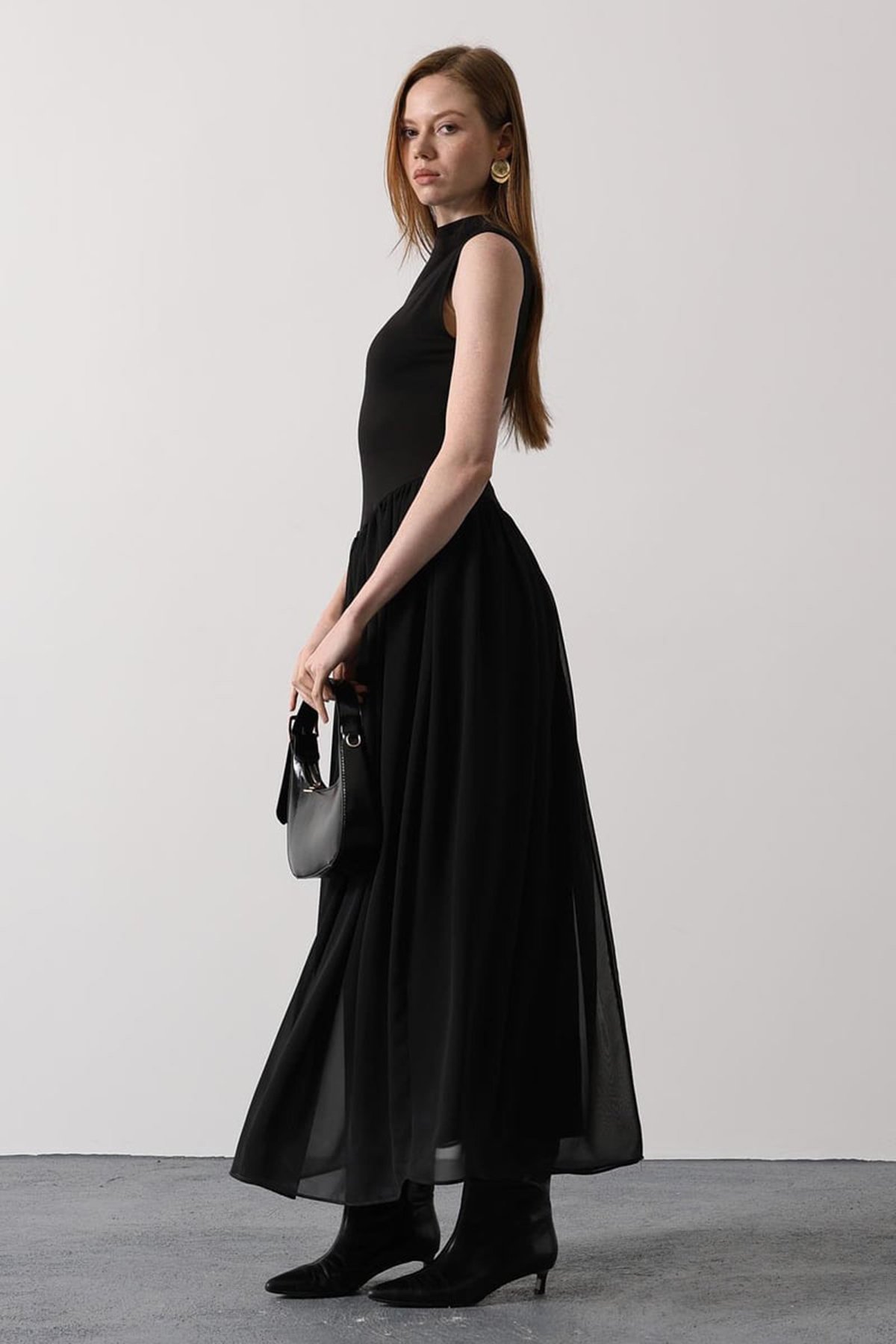 Kadın Siyah Dik Yaka Kolsuz İçi Astarlı Uzun Tül Elbise Alc-X15208