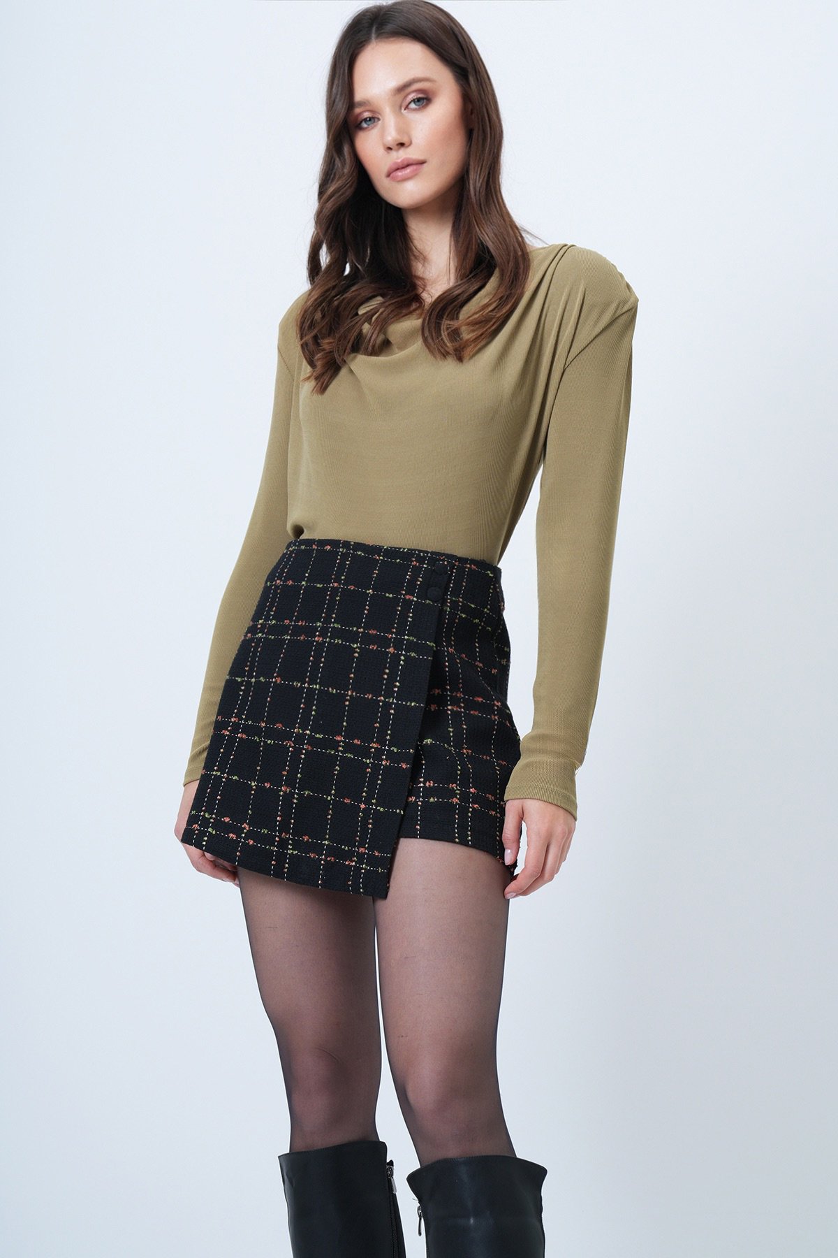 Kadın SİYAH Ekose Desenli Tweed Şort Etek VS01555