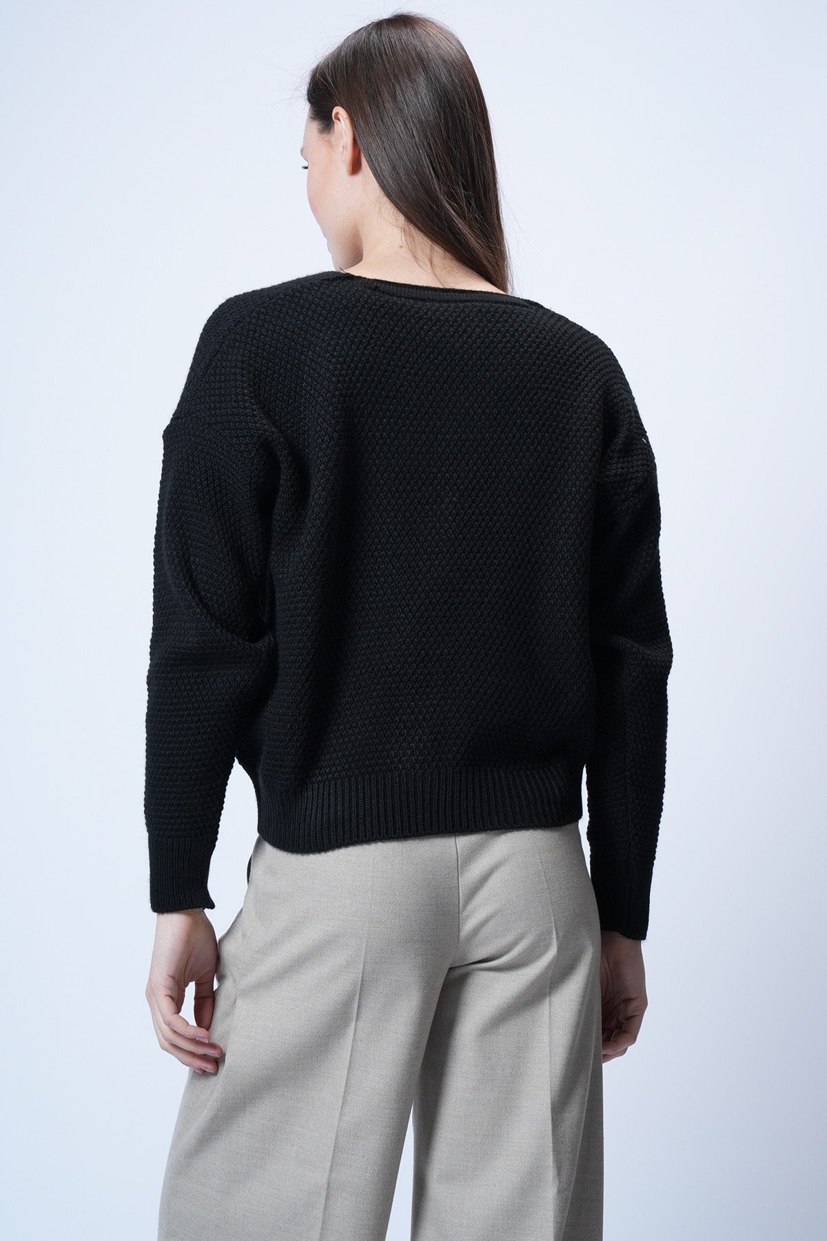 Kadın Siyah Gold Düğme Detaylı V Yaka Triko Hırka Alc-X14754