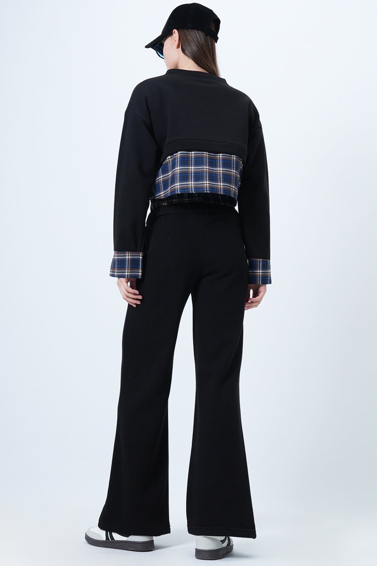 Kadın SİYAH-LACİVERT Ekose Detaylı Sweatshirt Ve Geniş Paça Pantolon Takım VS01524