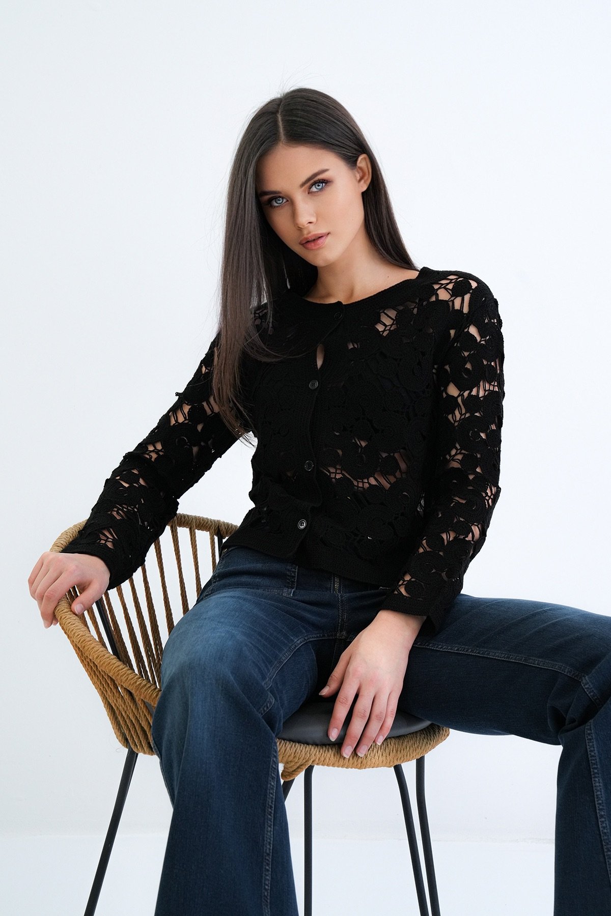 Kadın Siyah Önü Düğmeli Motif Desenli Dantel Triko Ceket Alc-X15279