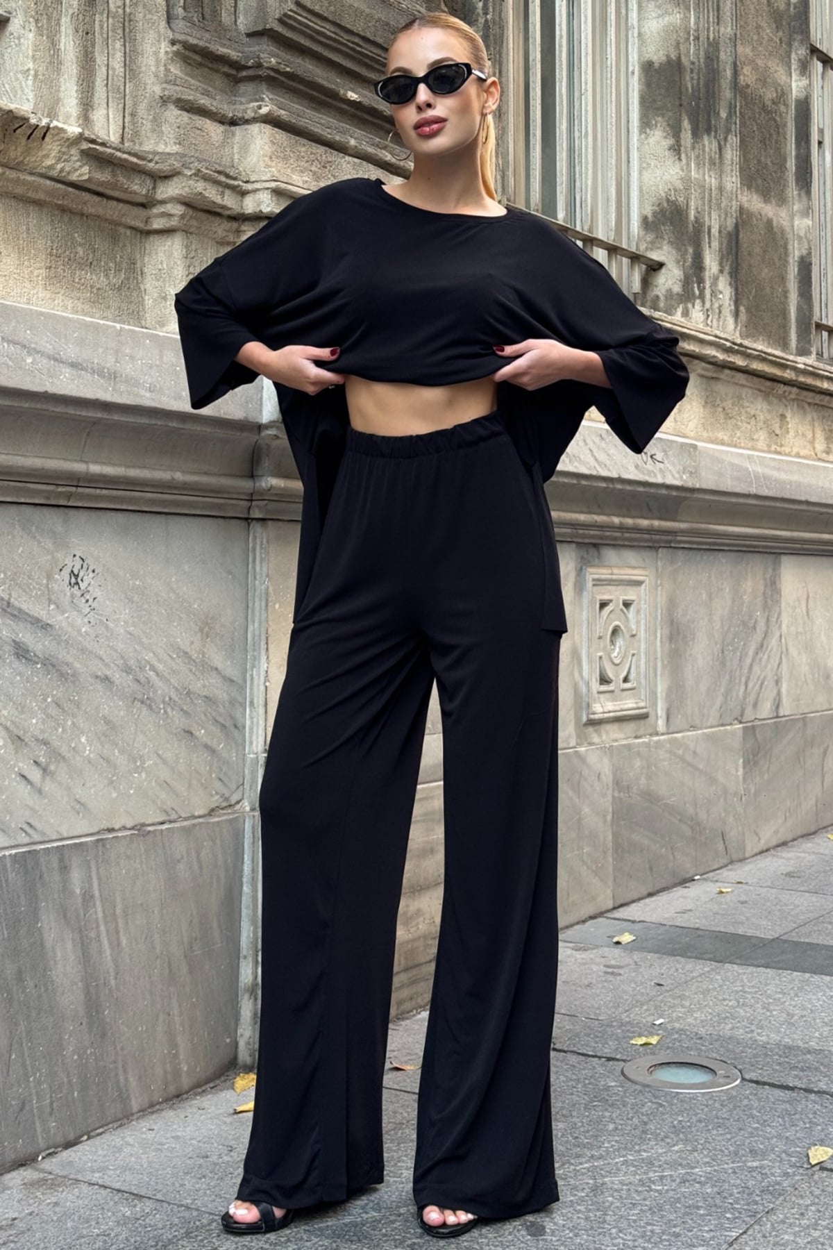 Kadın SİYAH Oversize Salaş Kesim Sweat Ve Çift Cepli Pantolon Takım VS01582