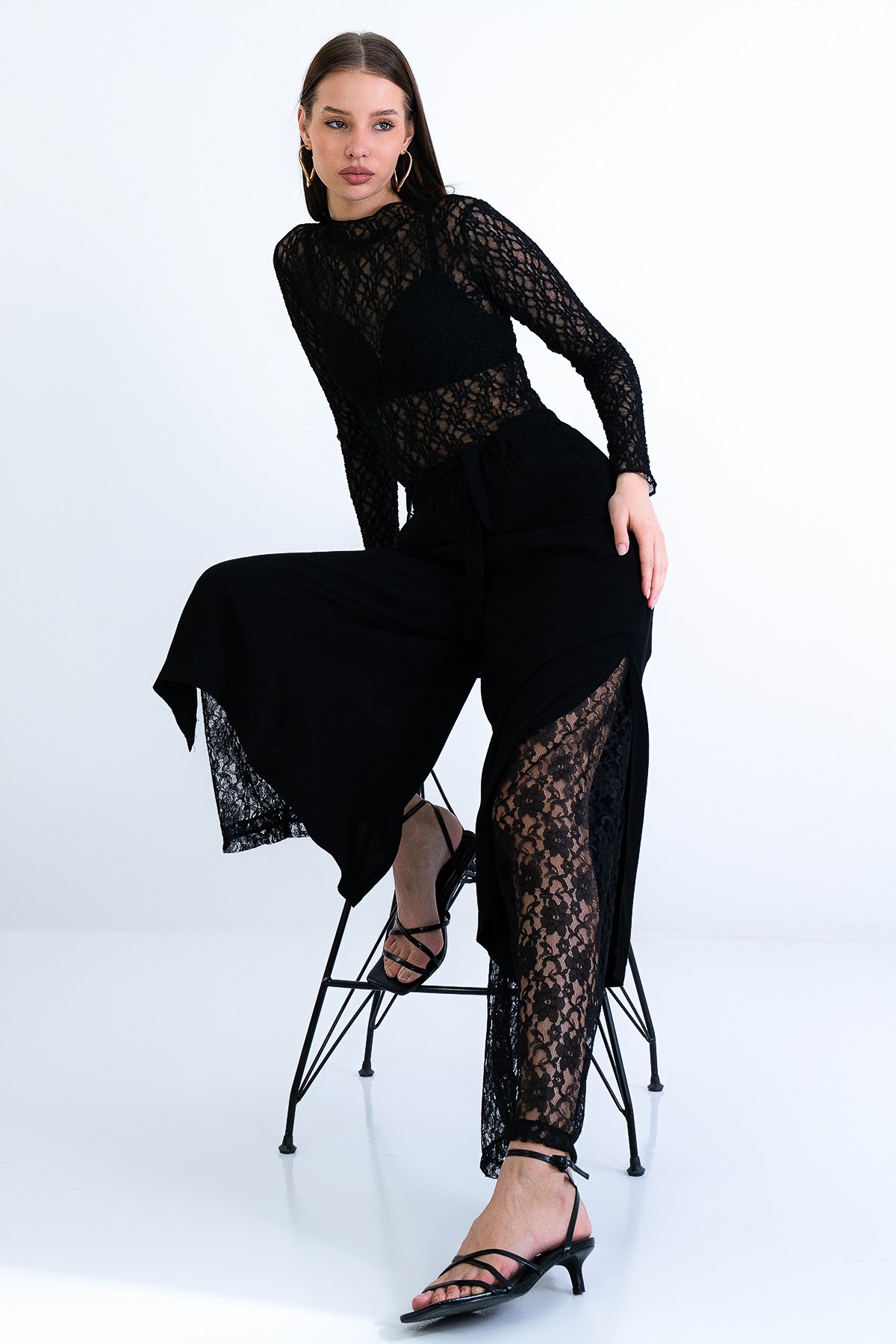 Kadın Siyah Paçası Dantel Detaylı Beli Kuşaklı Dokuma Palazzo Pantolon Alc-X15237