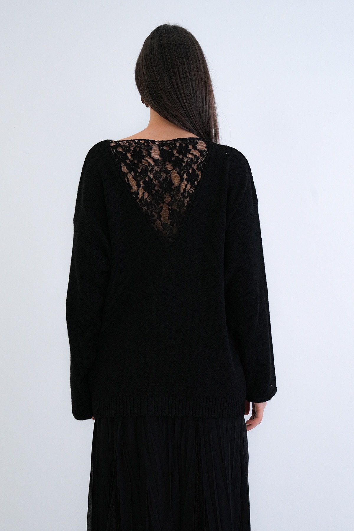 Kadın Siyah Sırtı Dantel Detaylı Oversize Triko Bluz Alc-X15281