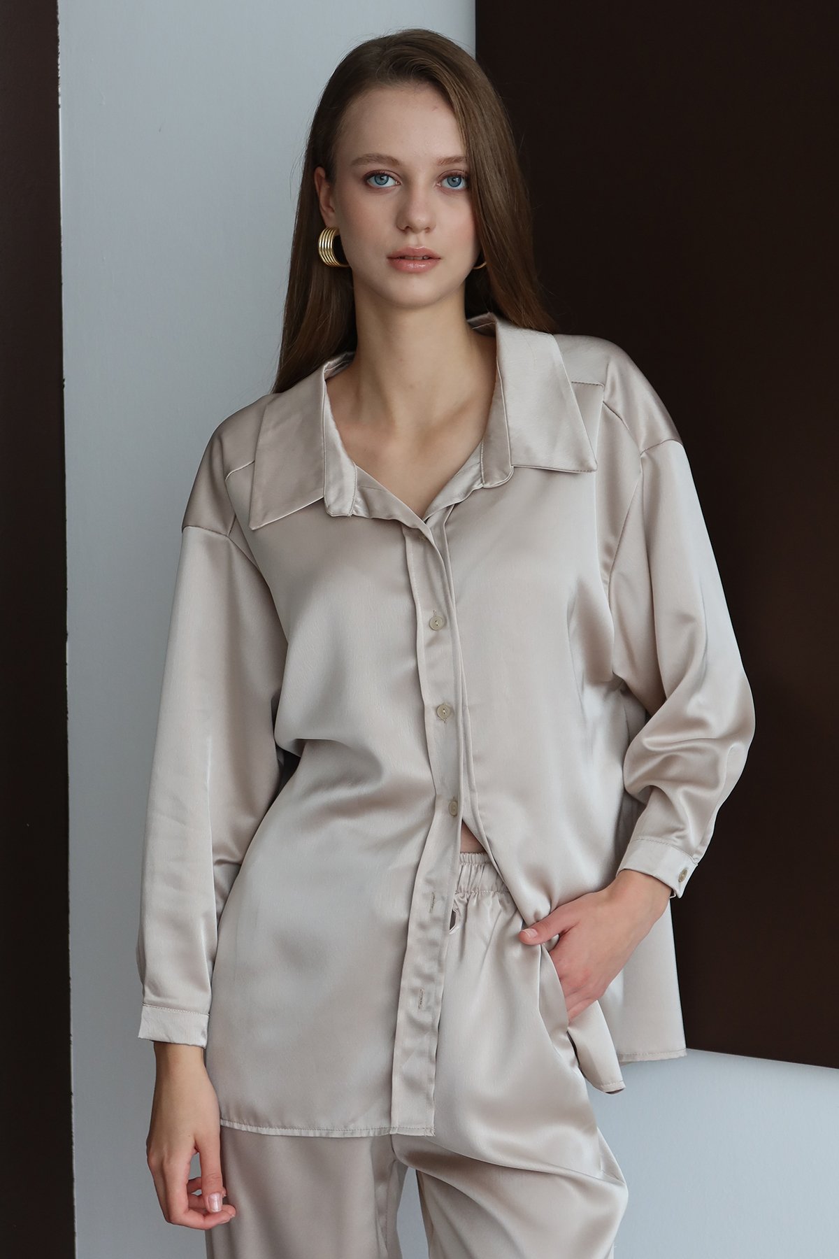 Kadın TAŞ Düğmeli Oversize Saten Gömlek VS01428