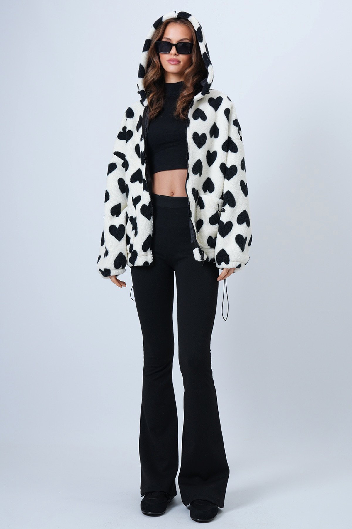 Kalpli Dik Yaka İçi Astarlı Cepli Oversize Peluş Mont - EKRU