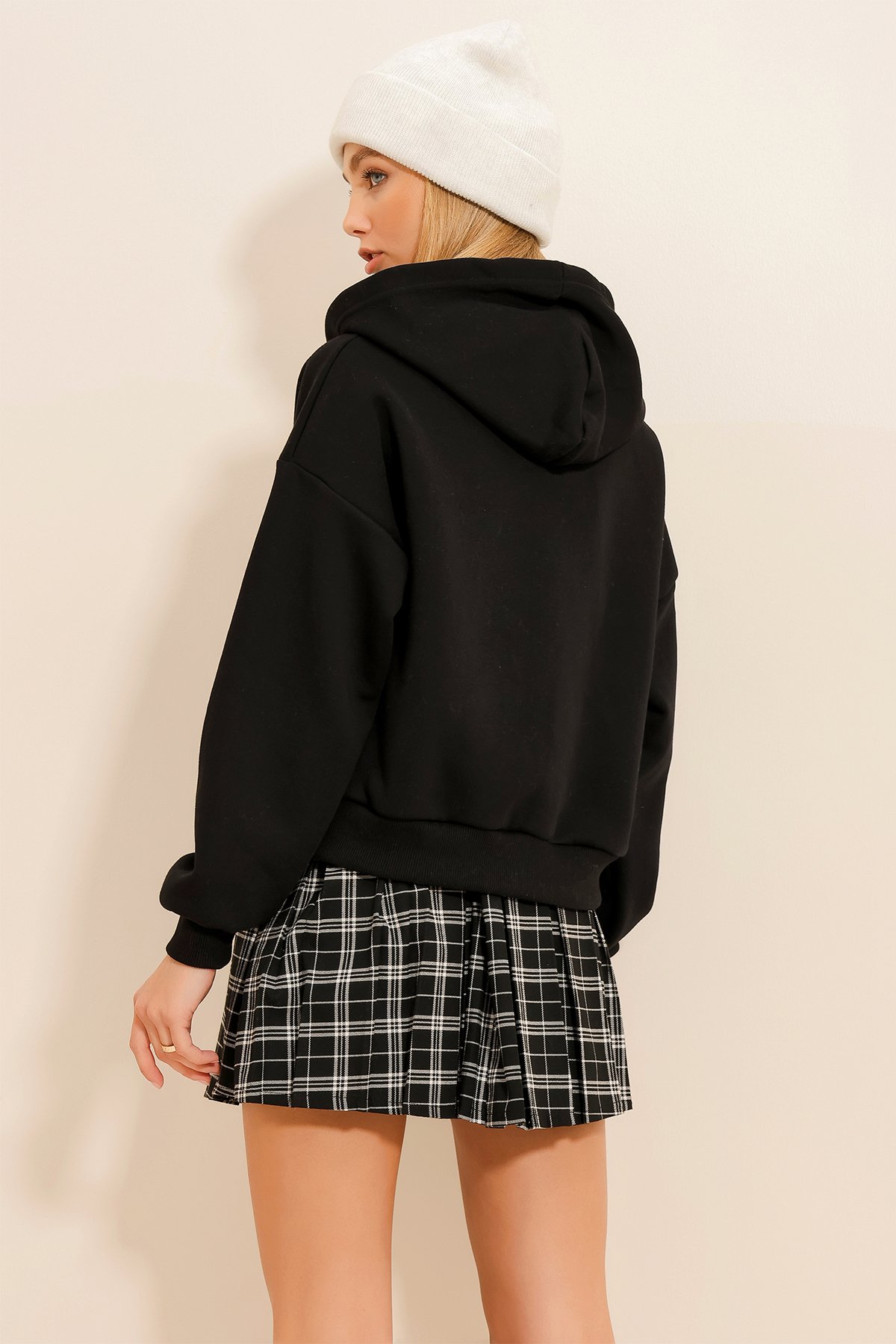 Kapüşonlu Baskılı İçi Şardonlu Fermuarlı Sweatshirt - Siyah