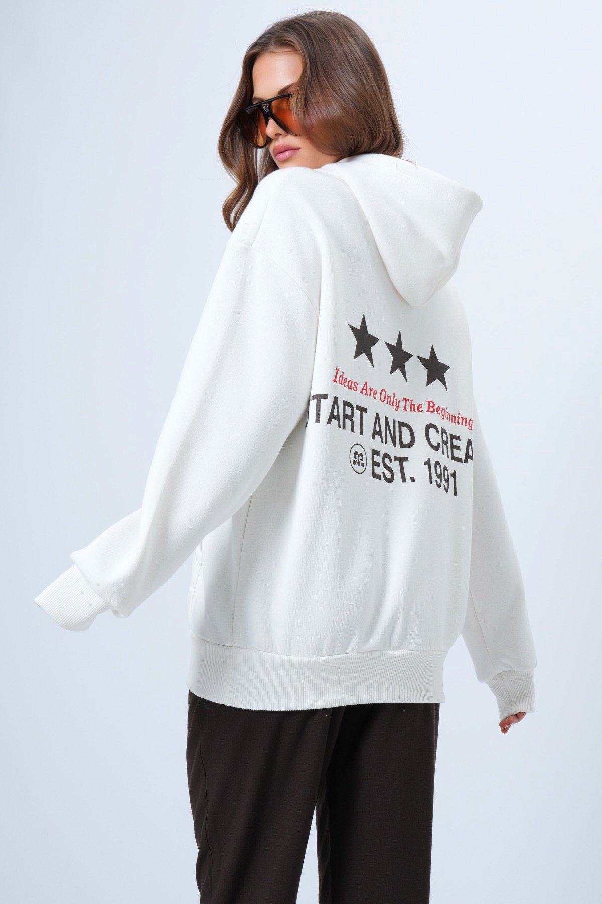 Kapüşonlu Baskılı Kanguru Cepli Uzun Kollu Sweatshirt - EKRU