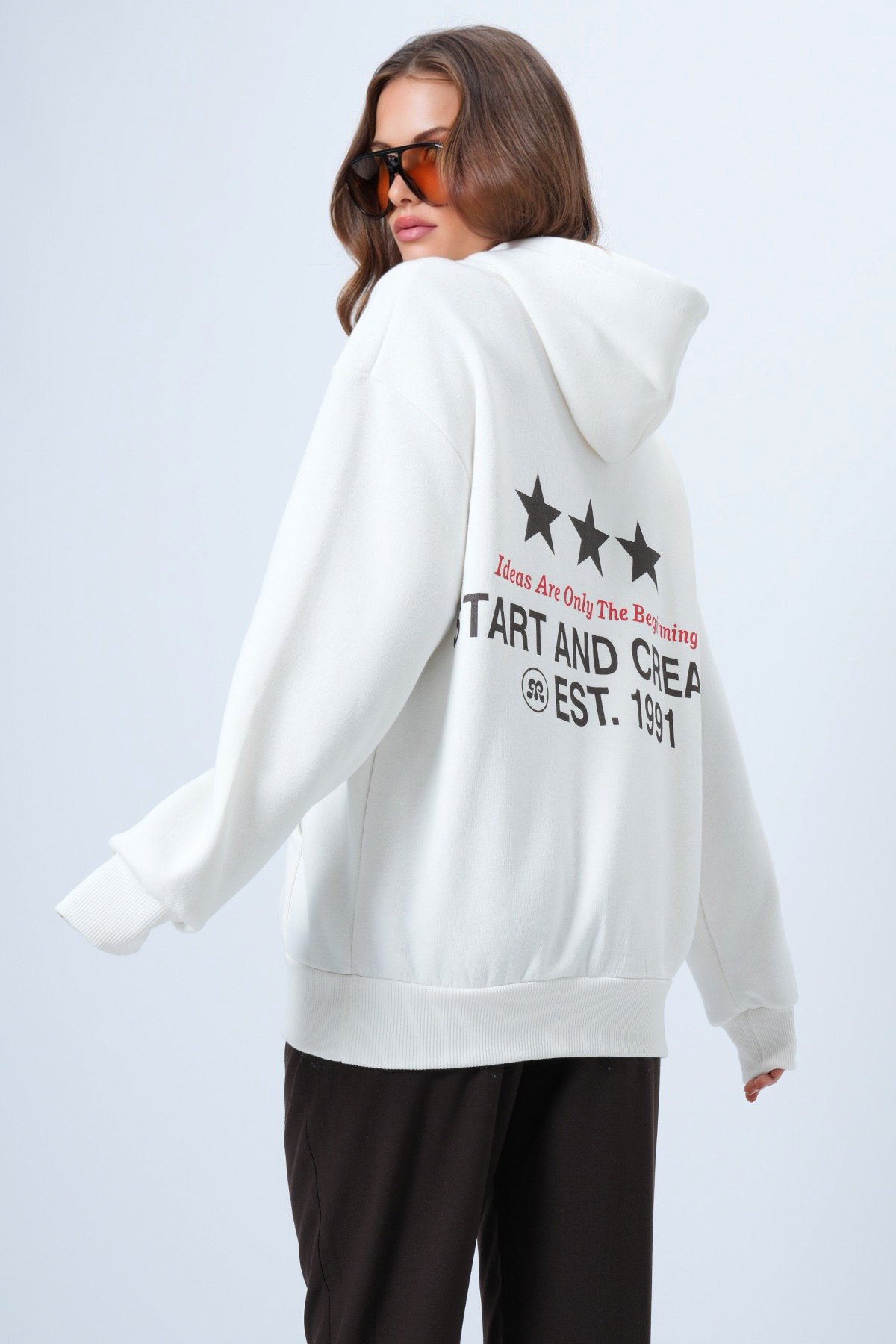 Kapüşonlu Baskılı Kanguru Cepli Uzun Kollu Sweatshirt - EKRU