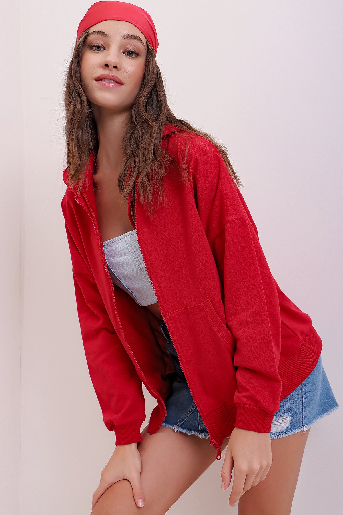 Kapüşonlu Çift Cepli Fermuarlı Oversize Sweatshirt - Kırmızı