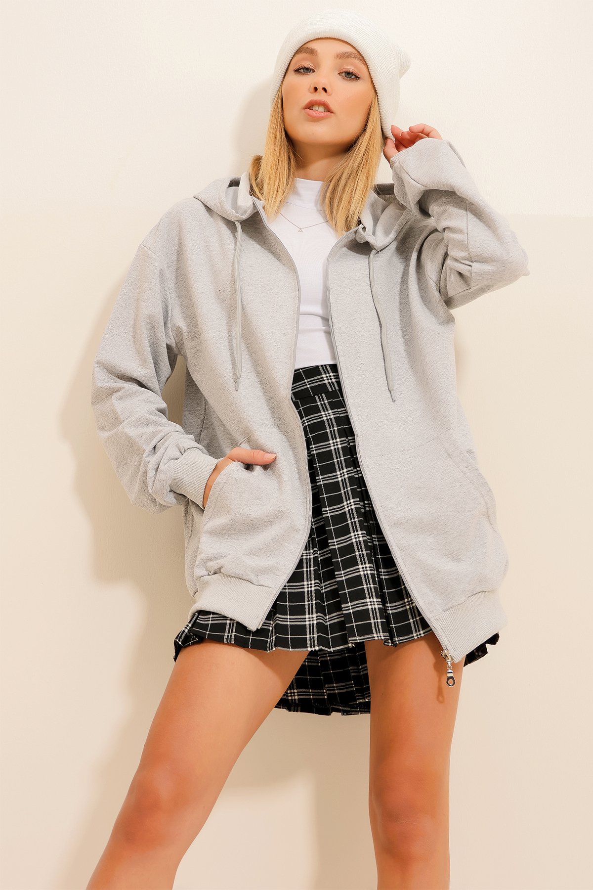 Kapüşonlu Çift Cepli Fermuarlı Oversize Sweatshirt - Gri