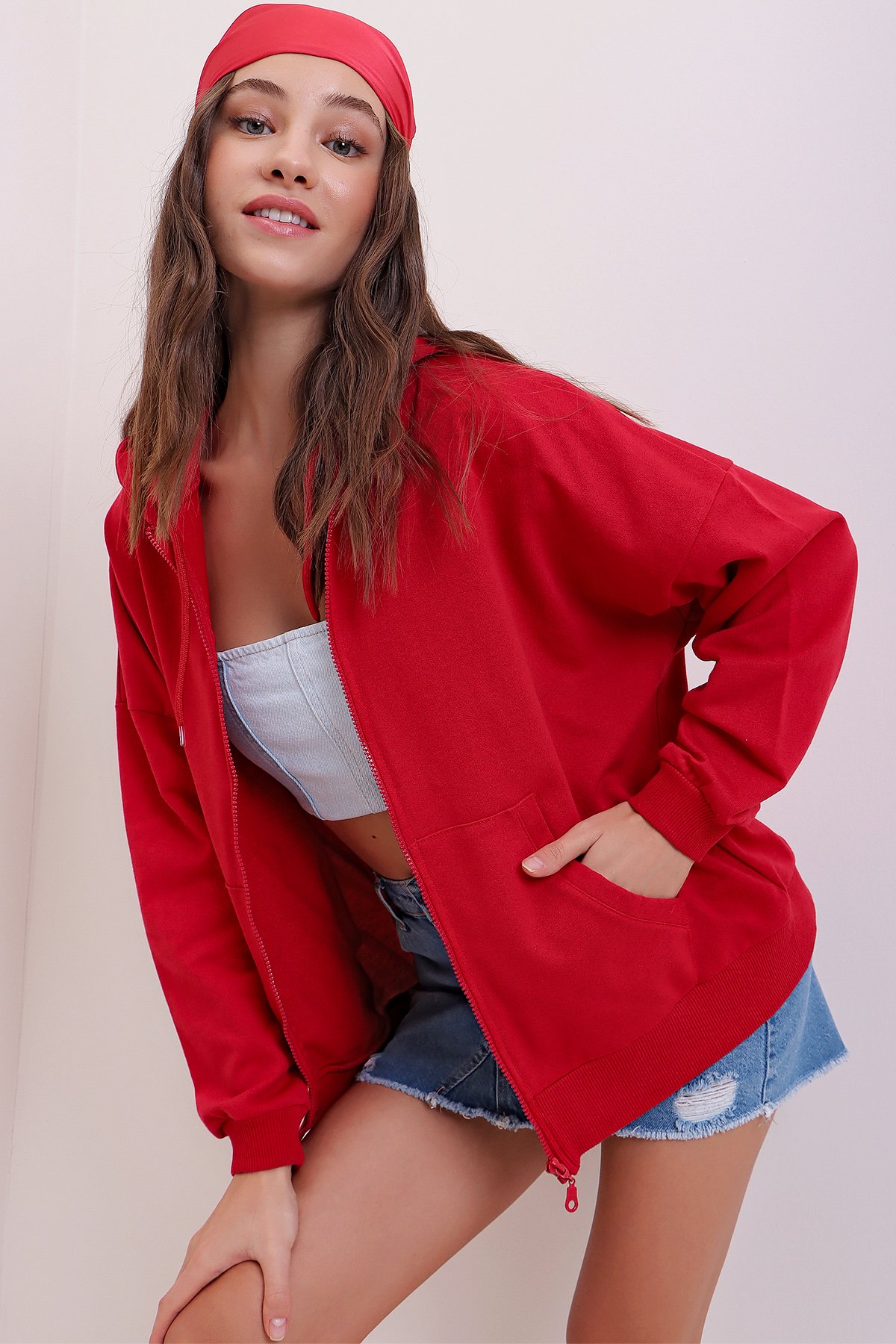 Kapüşonlu Çift Cepli Fermuarlı Oversize Sweatshirt - Kırmızı