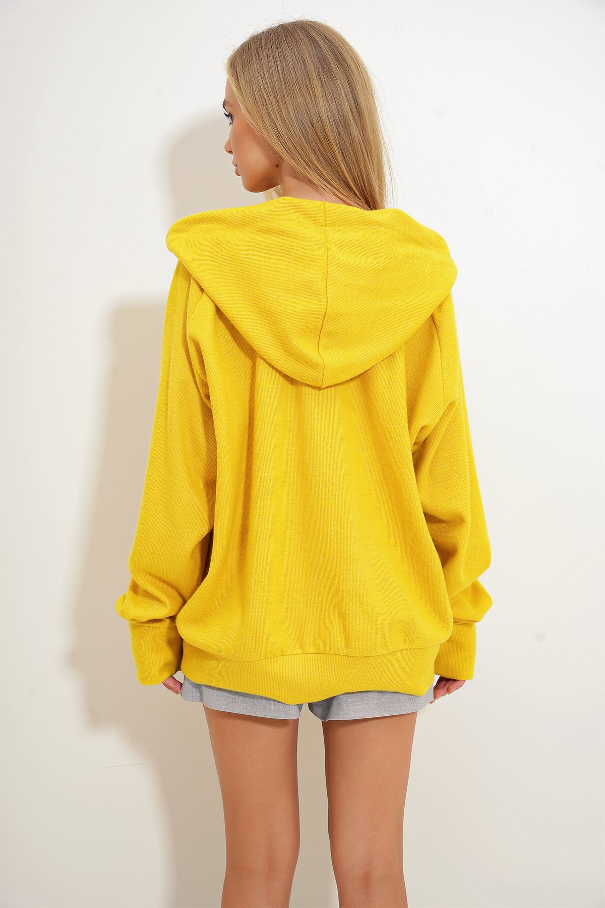 Kapüşonlu Çıtçıt Kapamalı 3 İplik İçi Şardonlu Oversize Sweatshirt - Hardal