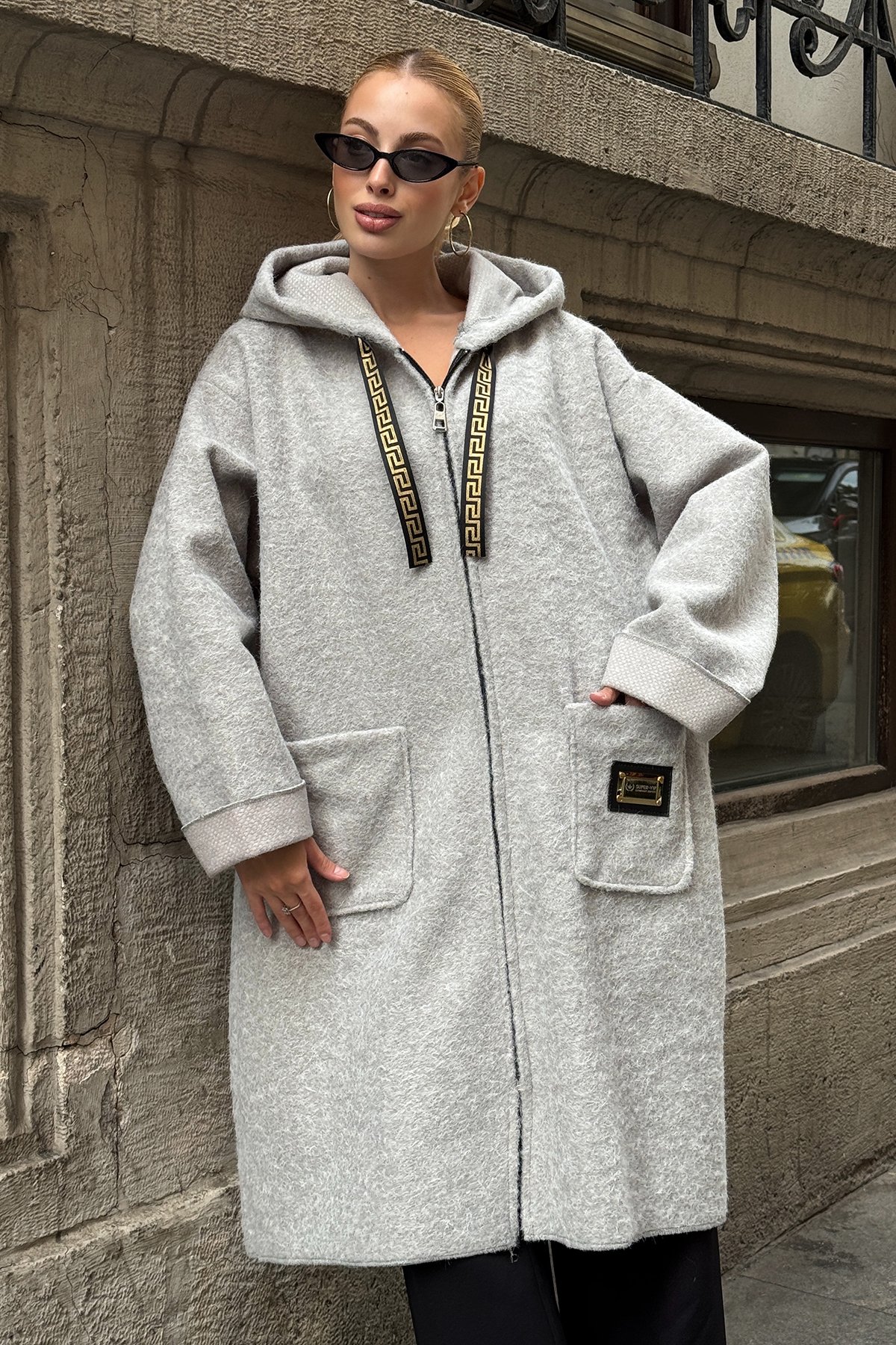 Kapüşonlu Fermuar Kapamalı Torba Cepli Kaşe Kaban - GRİ