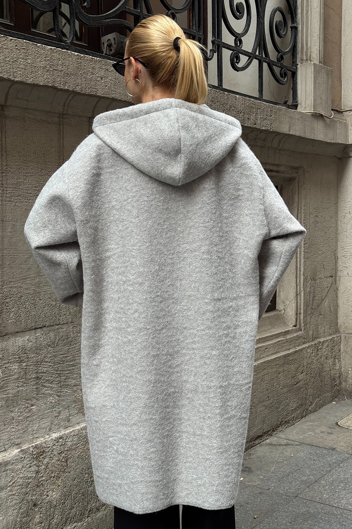 Kapüşonlu Fermuar Kapamalı Torba Cepli Kaşe Kaban - GRİ