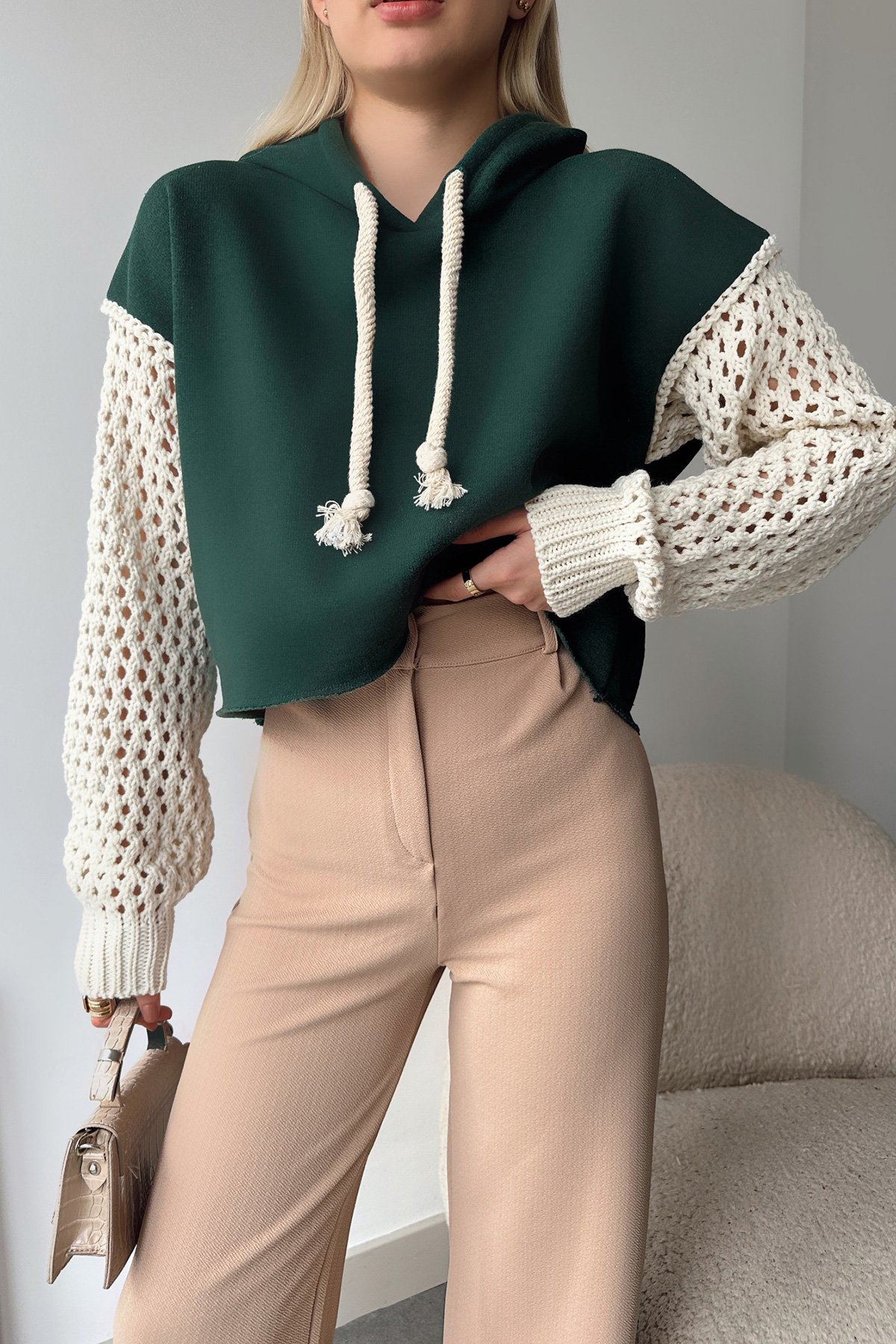 Kapüşonlu File Örgü Kol Bağcıklı Crop Sweatshirt - KOYU YEŞİL