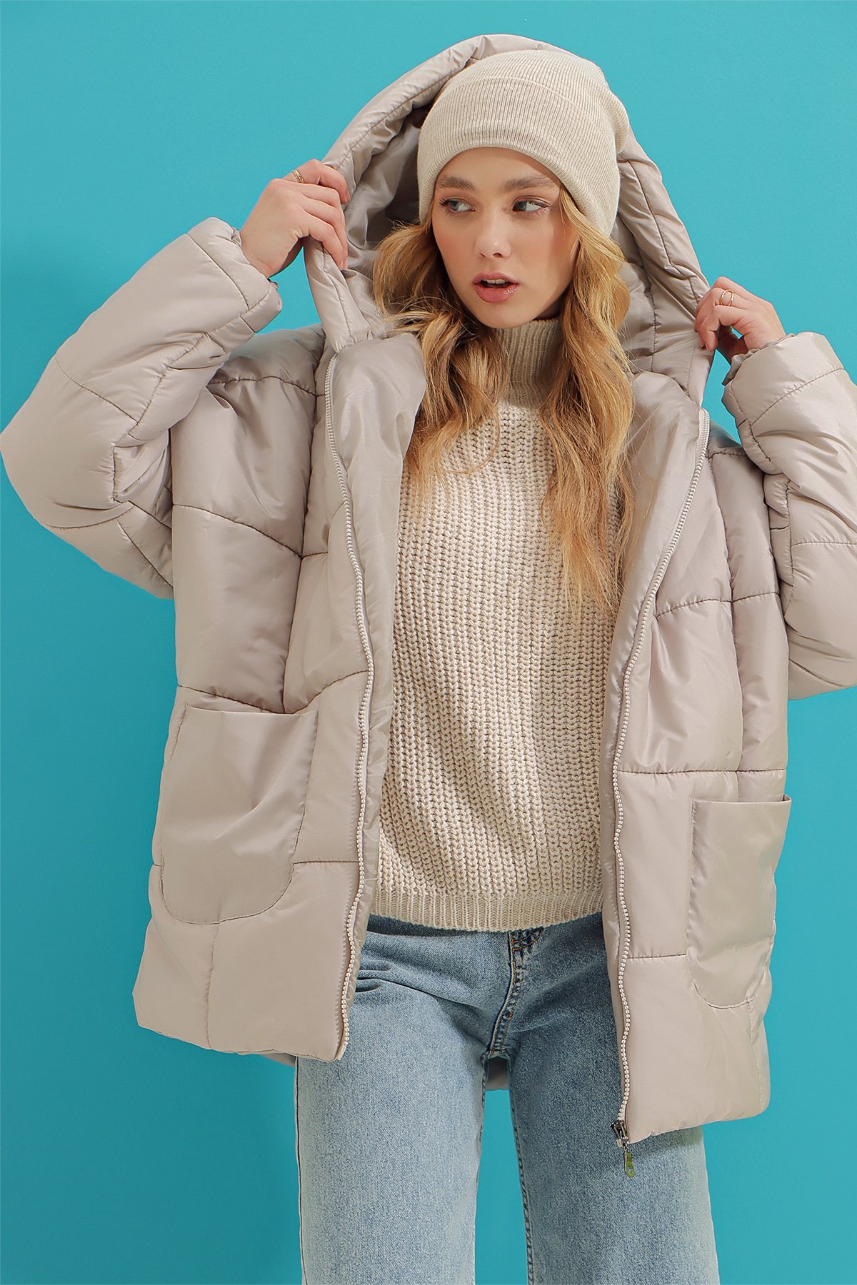 Kapüşonlu Fleto Cepli Puffer Fashion Oversize Şişme Mont - Gri