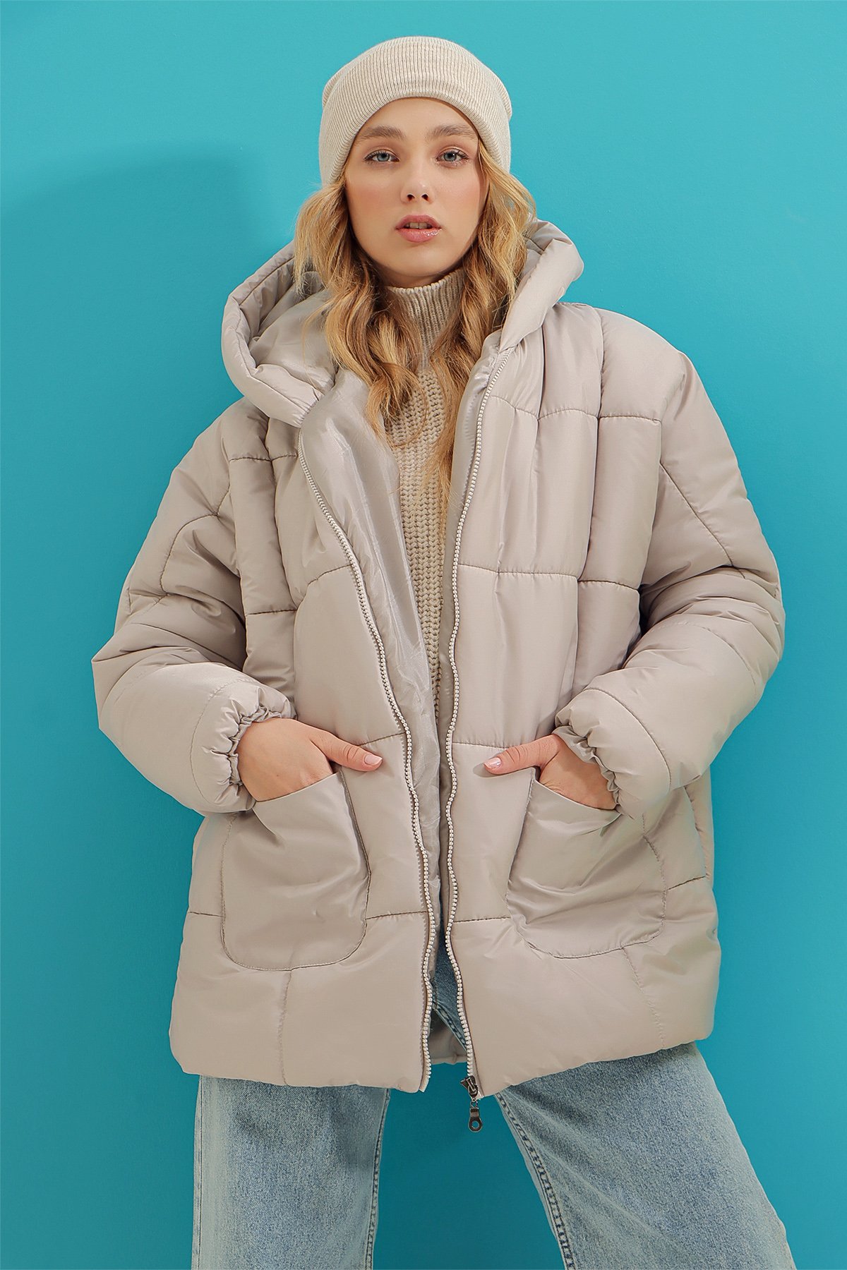 Kapüşonlu Fleto Cepli Puffer Fashion Oversize Şişme Mont - Gri
