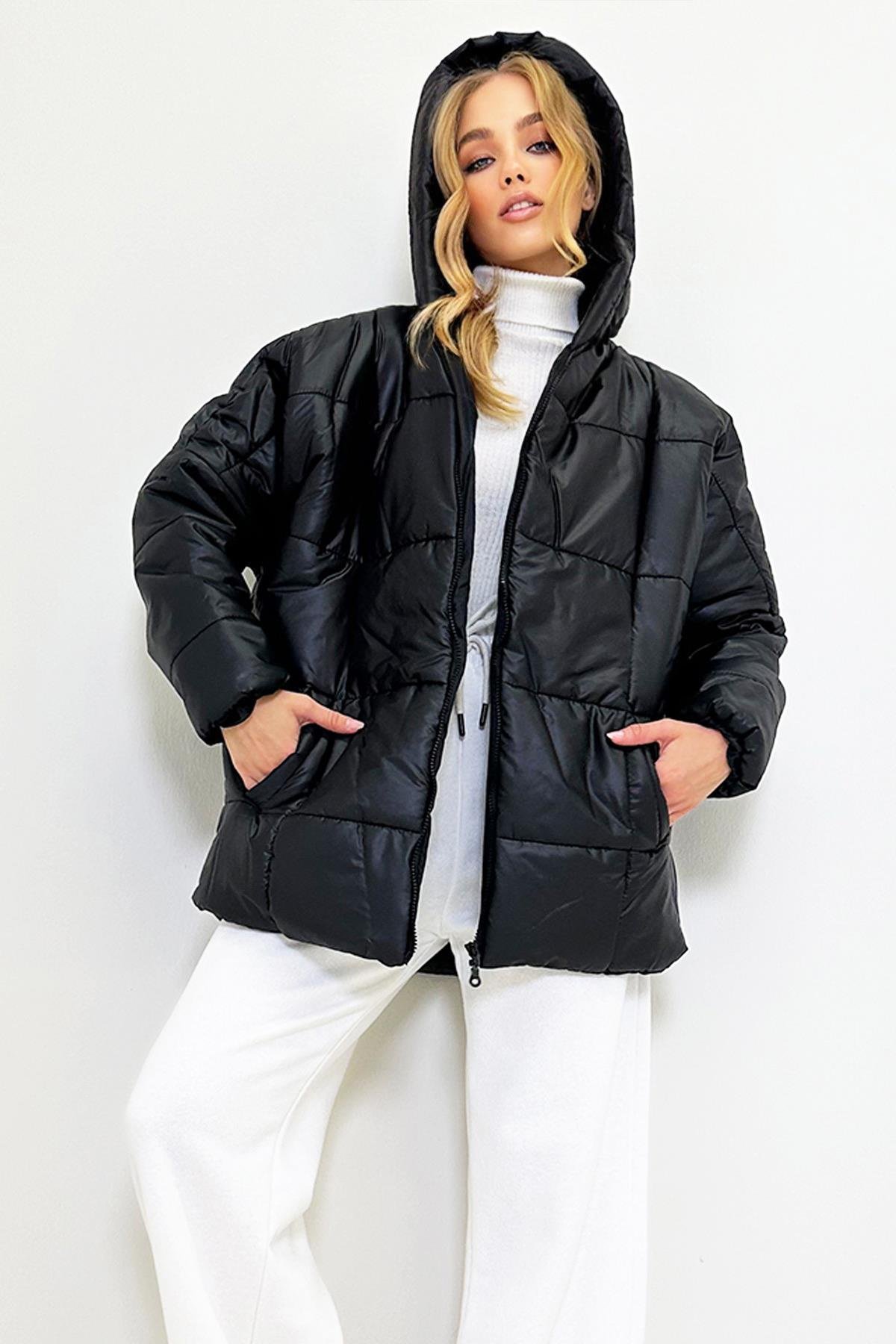 Kapüşonlu Fleto Cepli Puffer Fashion Oversize Şişme Mont - Parlak Siyah