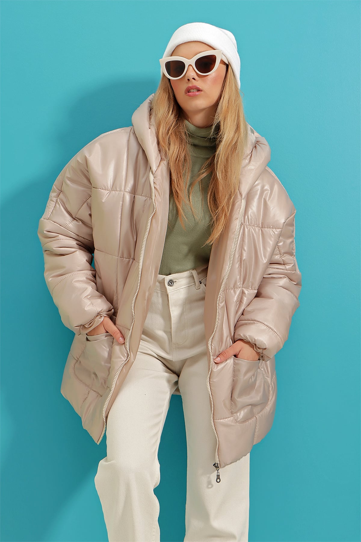 Kapüşonlu Fleto Cepli Puffer Fashion Oversize Şişme Mont - TAŞ