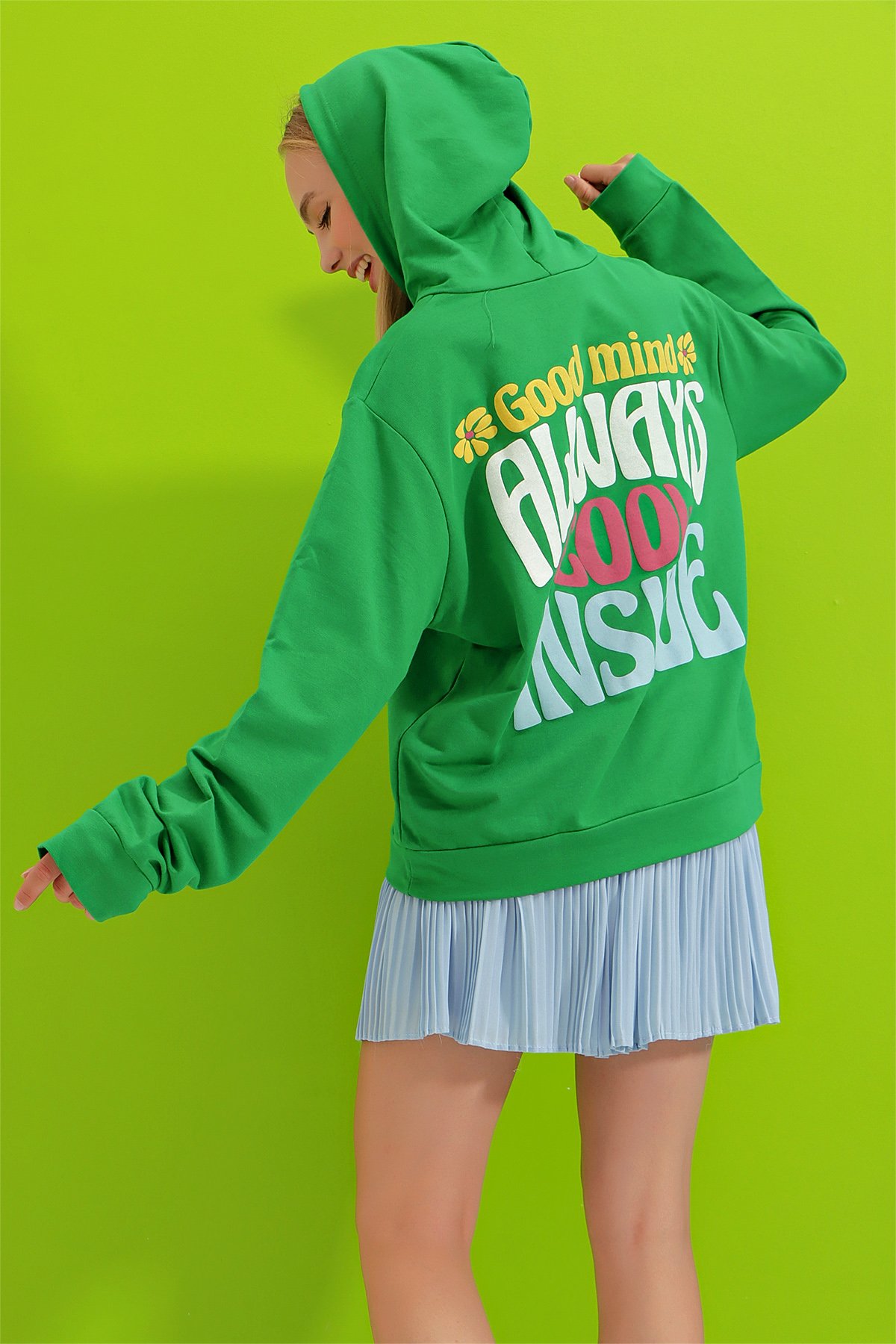 Kapüşonlu Flok Baskılı Kanguru Cepli Sweatshirt - Yeşil