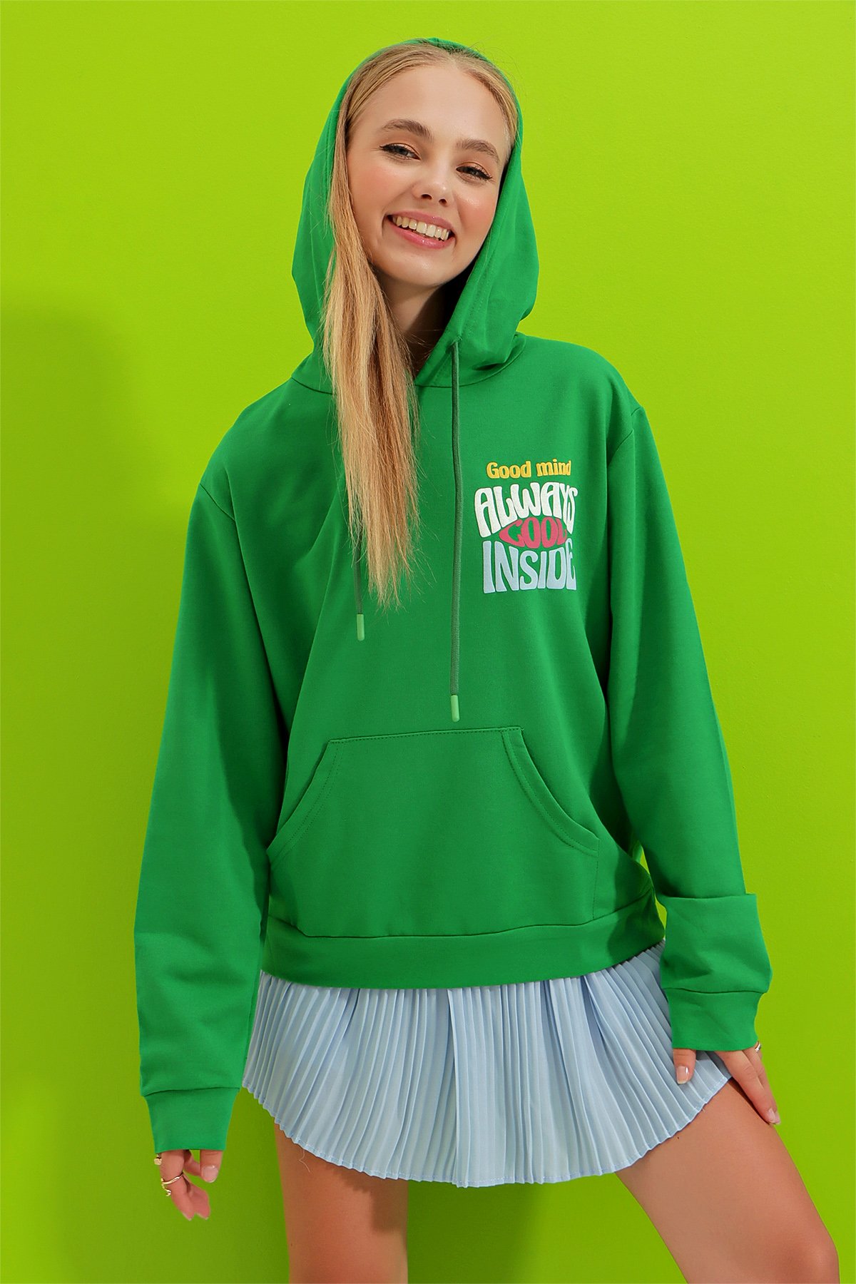 Kapüşonlu Flok Baskılı Kanguru Cepli Sweatshirt - Yeşil