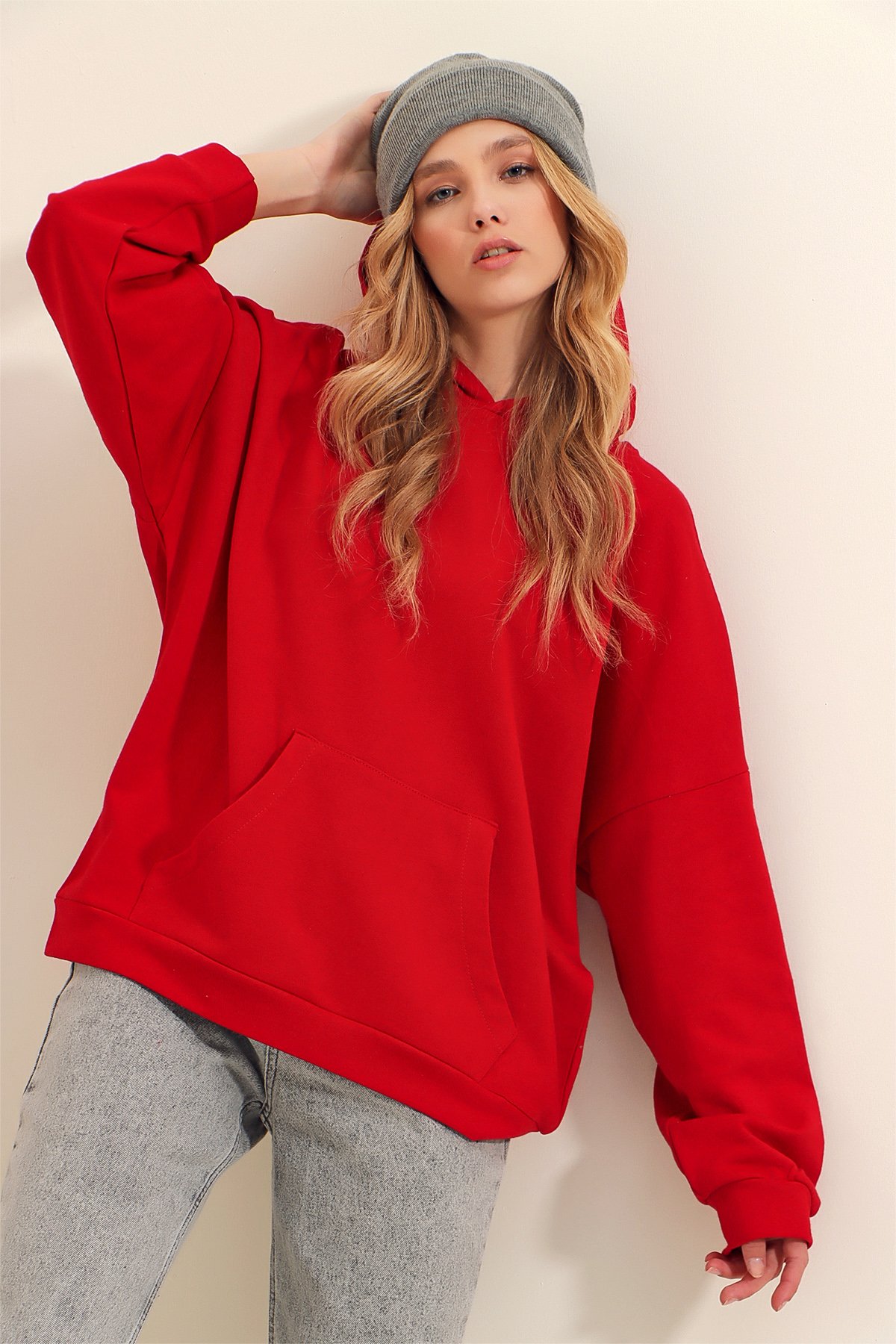 Kapüşonlu Kanguru Cepli 3 İplik Kalın Sweatshirt - Kırmızı