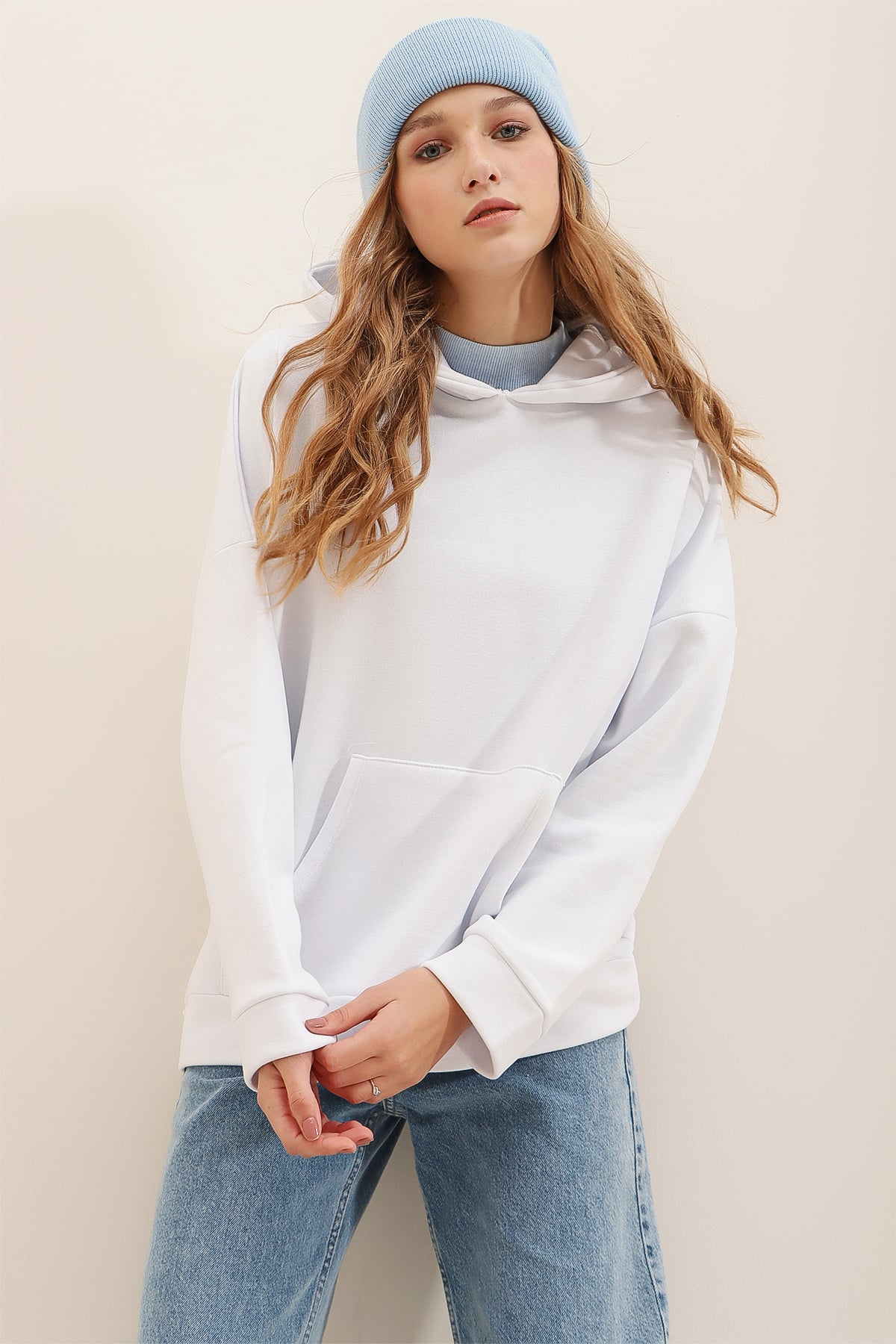 Kapüşonlu Kanguru Cepli 3 İplik Kalın Sweatshirt - Beyaz