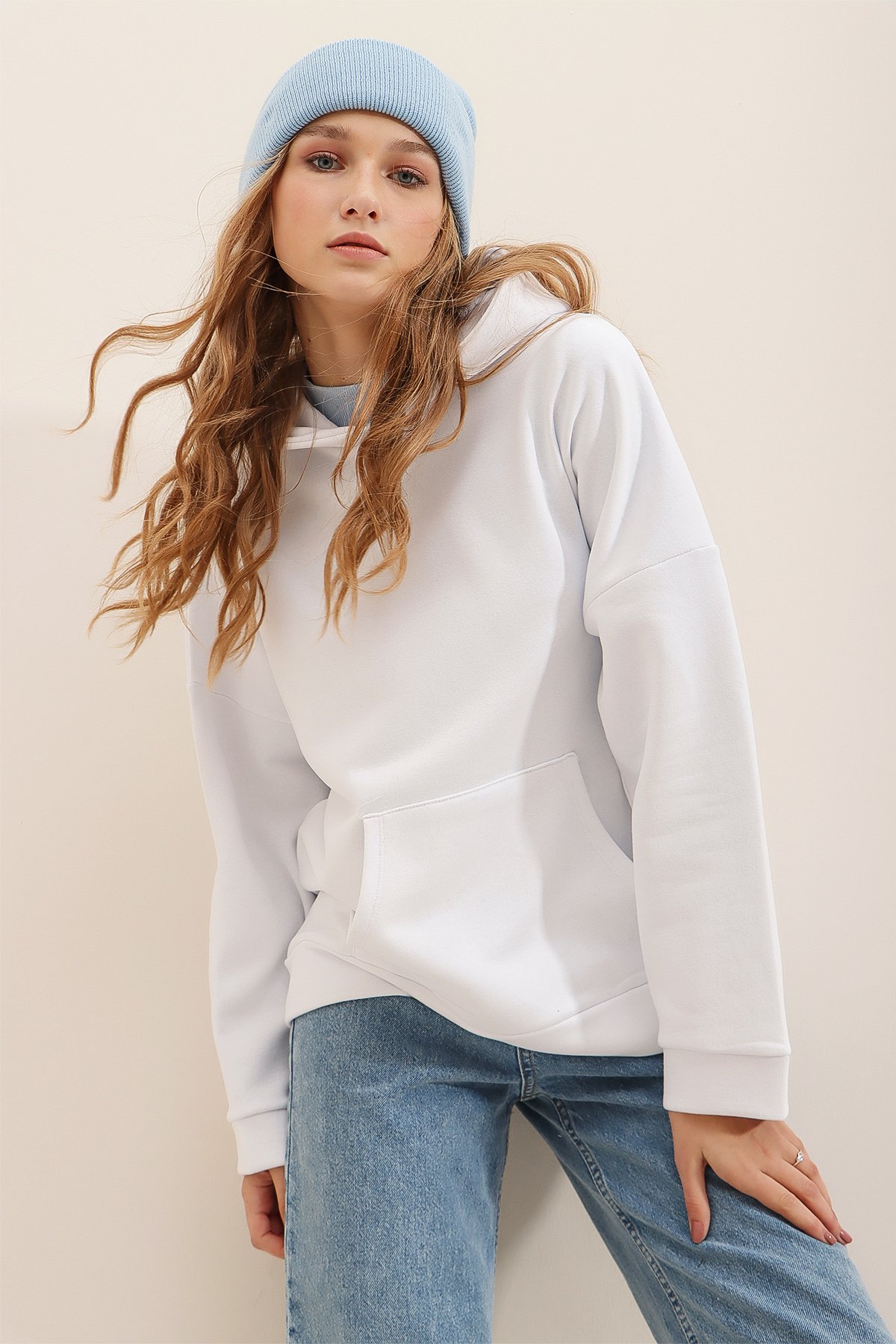 Kapüşonlu Kanguru Cepli 3 İplik Kalın Sweatshirt - Beyaz