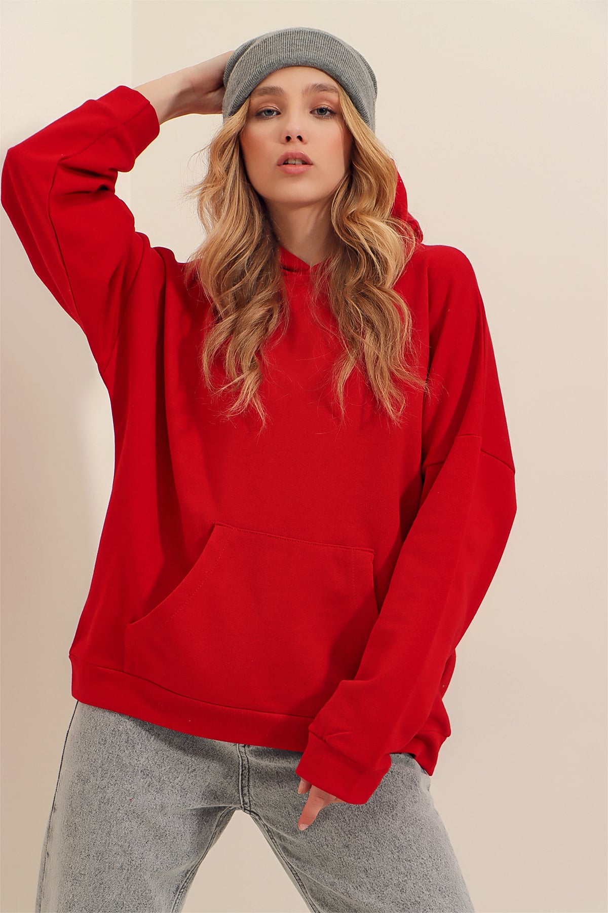 Kapüşonlu Kanguru Cepli 3 İplik Kalın Sweatshirt - Kırmızı