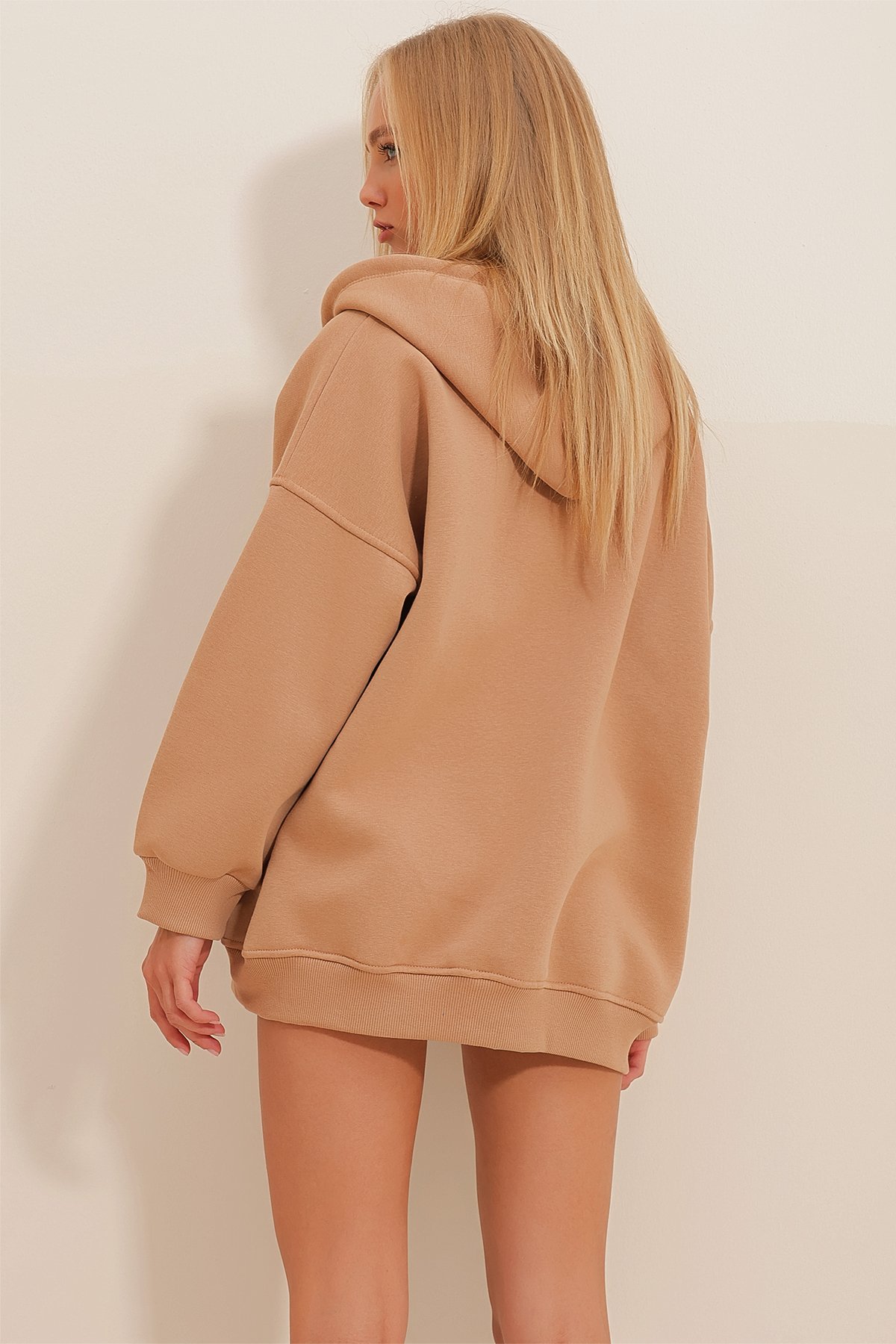 Kapüşonlu Kanguru Cepli Fermuarlı Şardonlu Sweatshirt - Bisküvi
