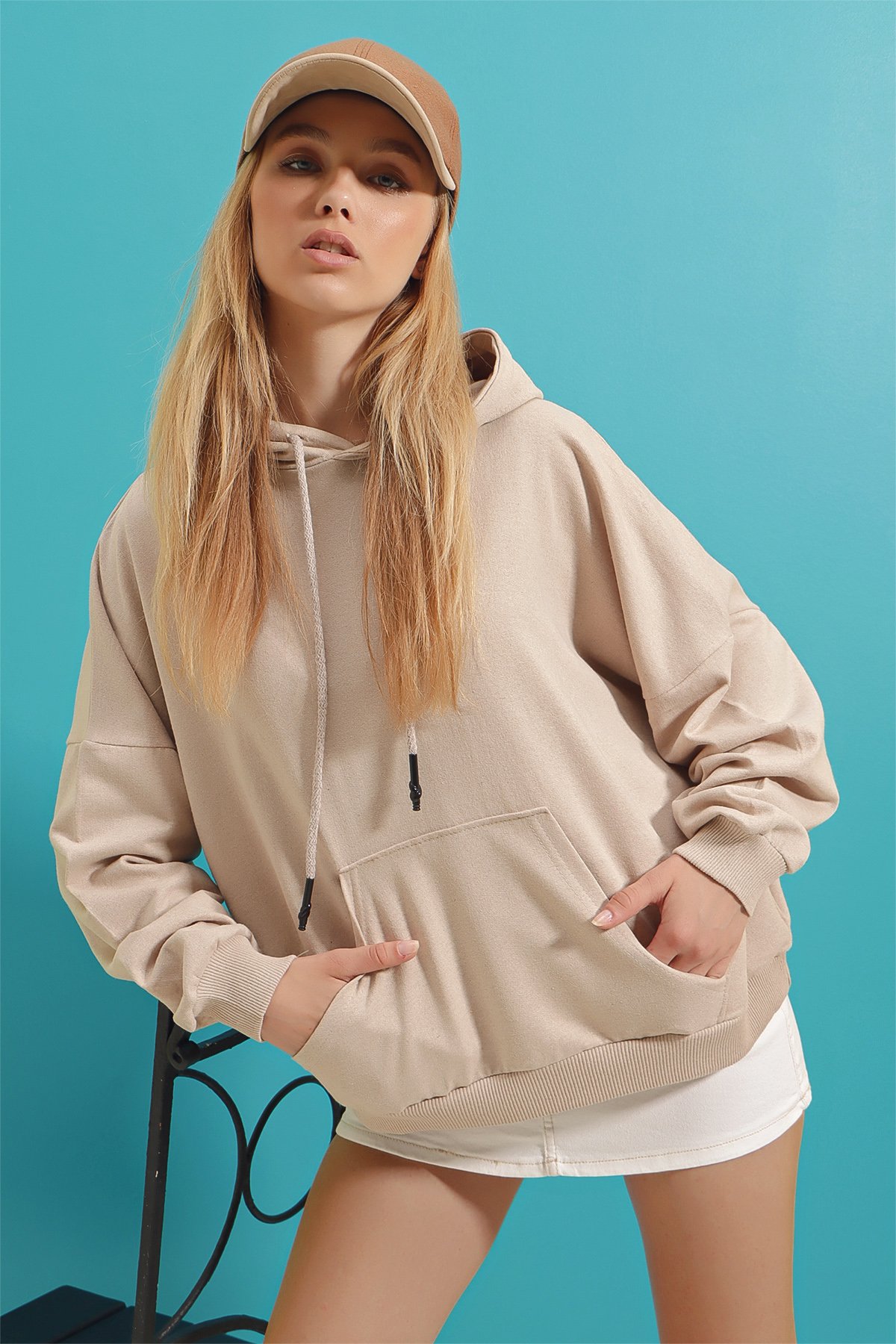 Kapüşonlu Kanguru Cepli İki İplik Sweatshirt - Taş