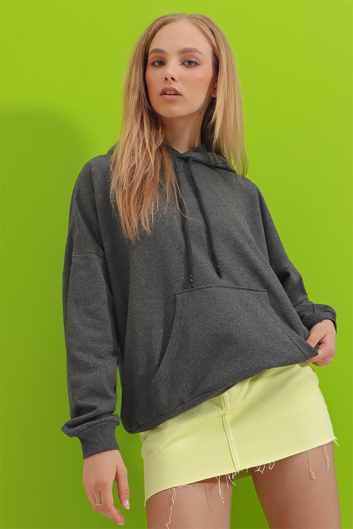 Kapüşonlu Kanguru Cepli İki İplik Sweatshirt - Antrasit