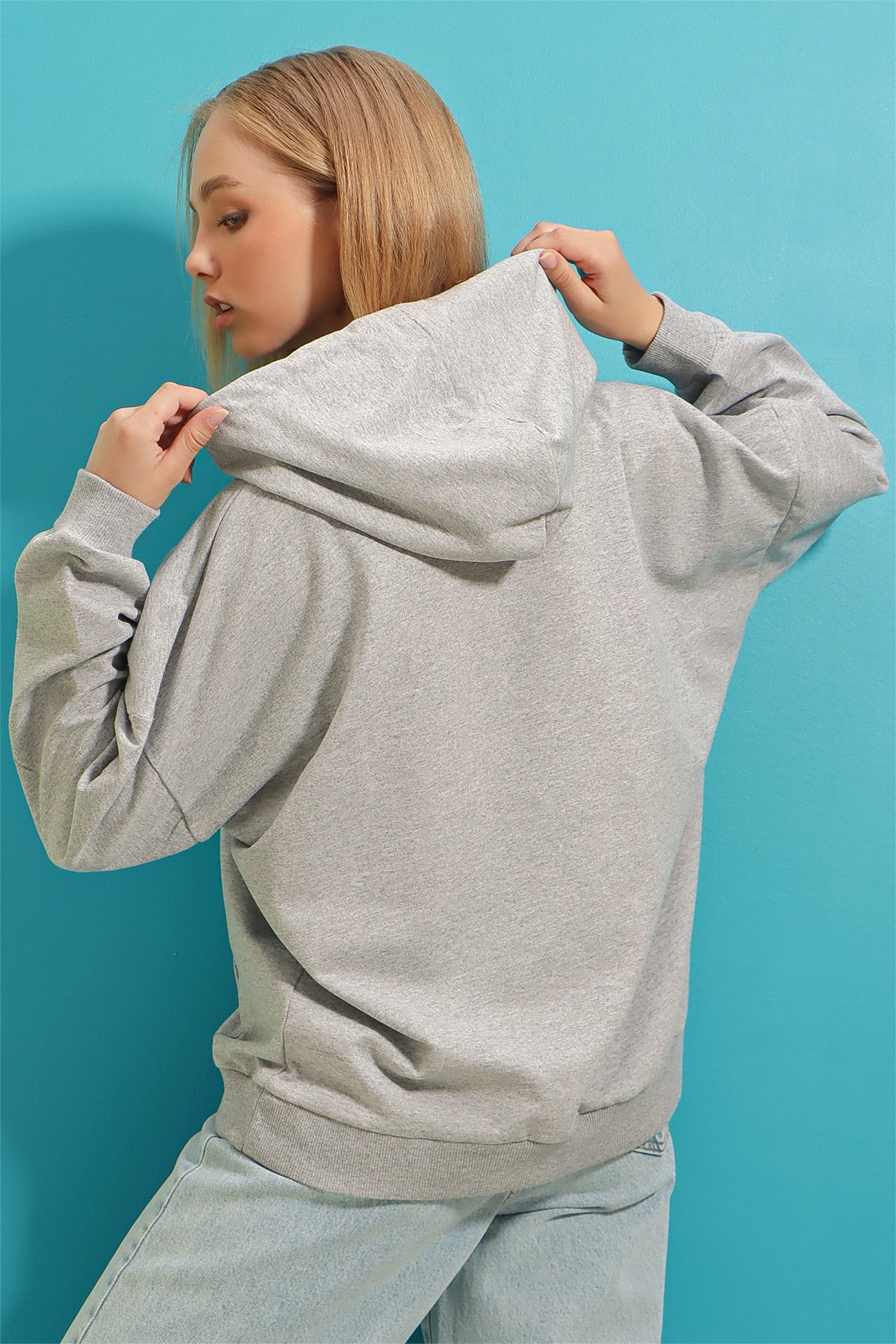 Kapüşonlu Kanguru Cepli İki İplik Sweatshirt - Gri