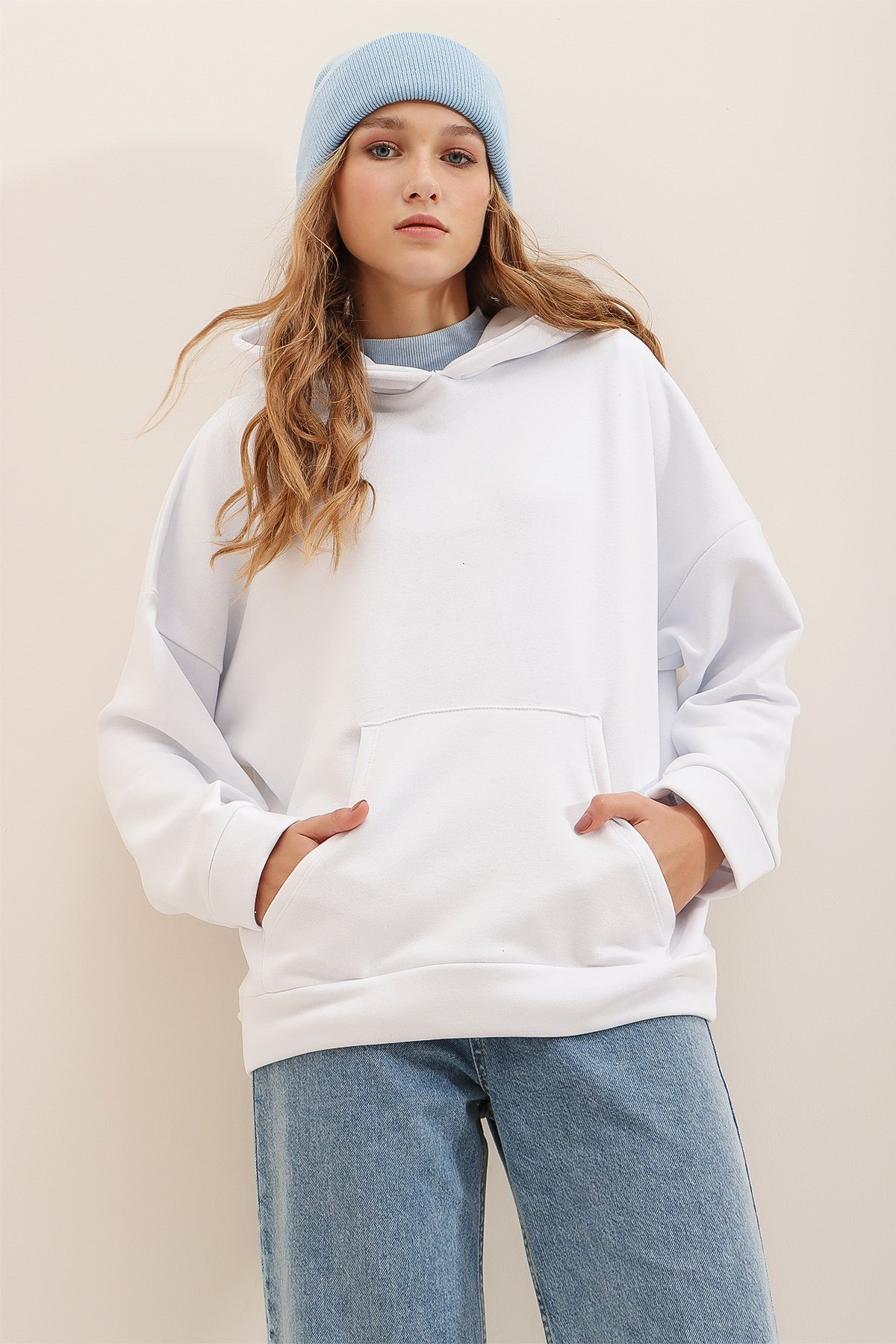 Kapüşonlu Kanguru Cepli Kalın Sweatshirt - Beyaz