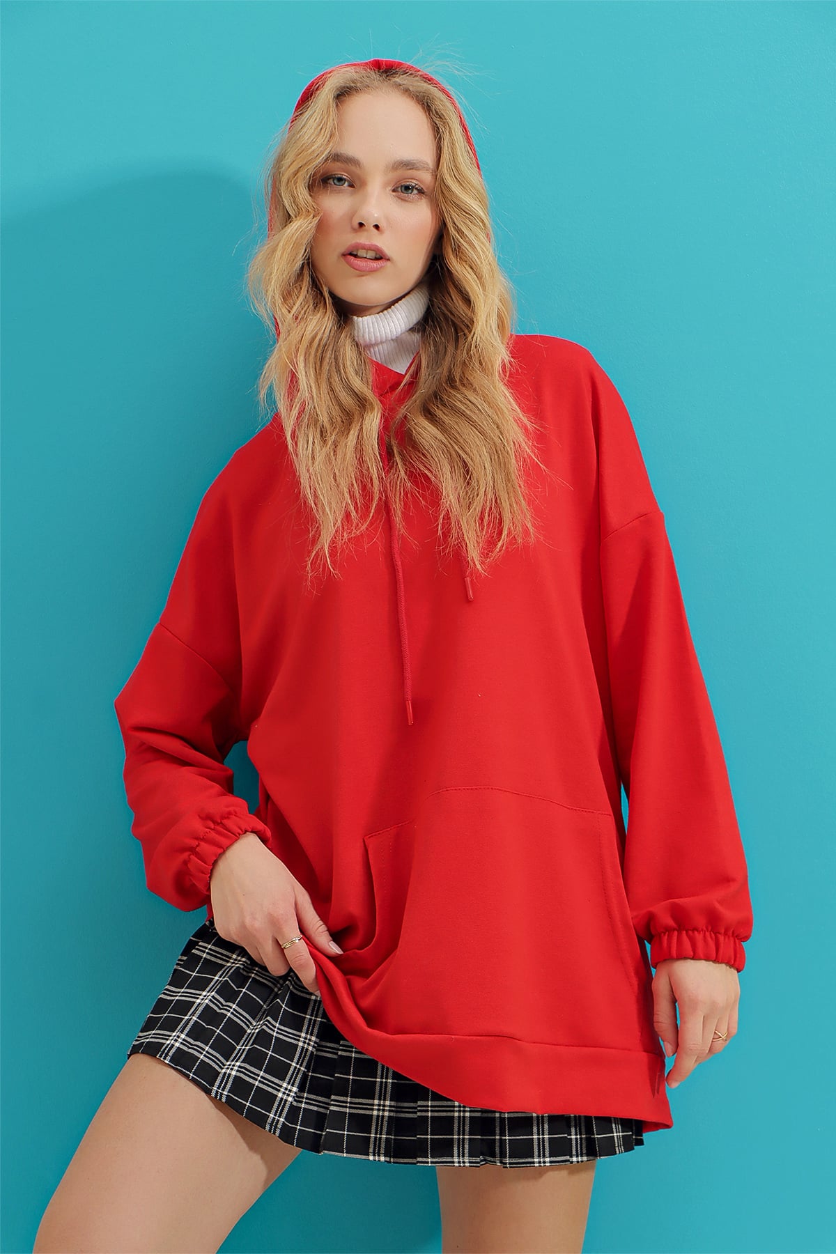 Kapüşonlu Kanguru Cepli Oversize  Sweatshirt - Kırmızı
