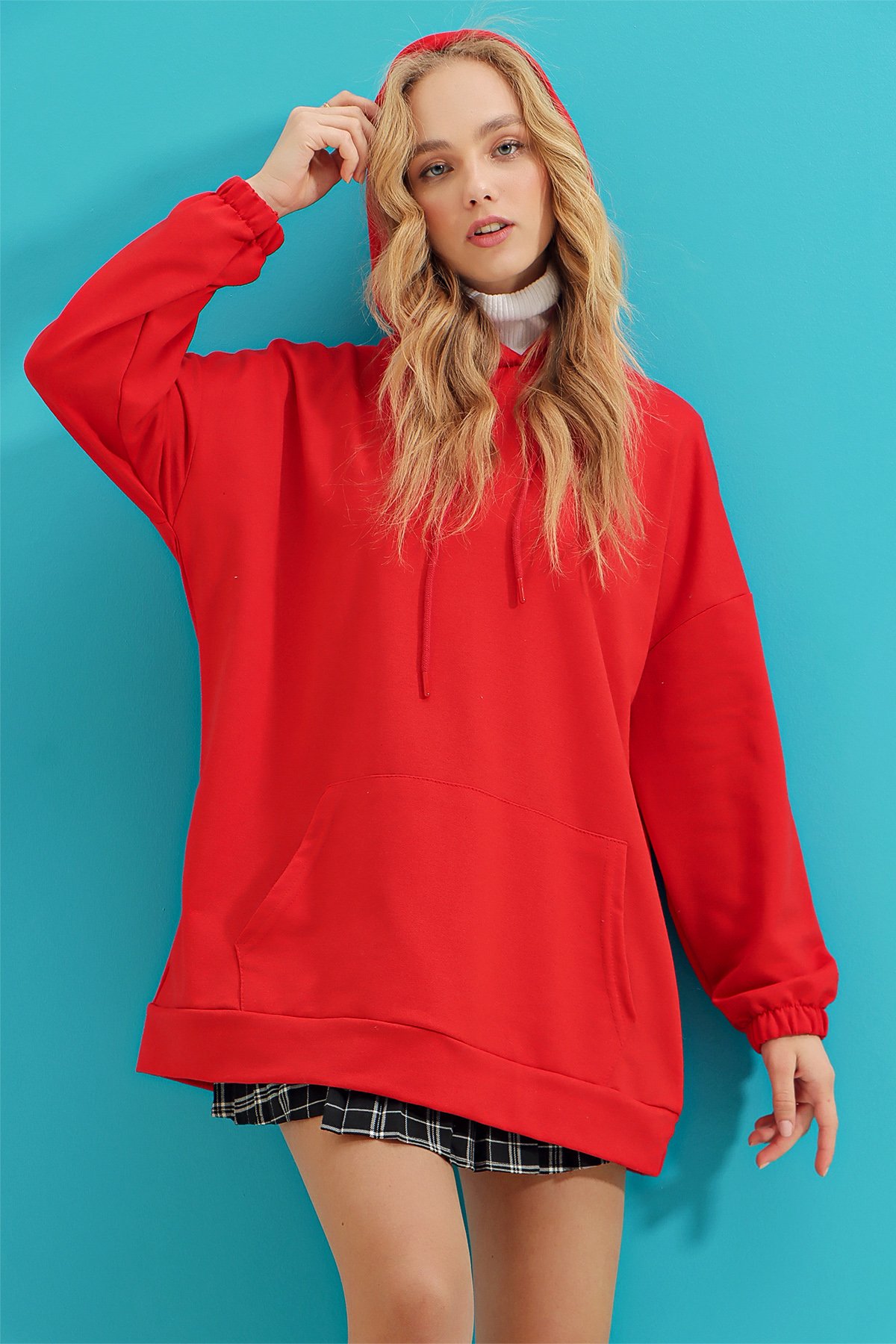 Kapüşonlu Kanguru Cepli Oversize  Sweatshirt - Kırmızı