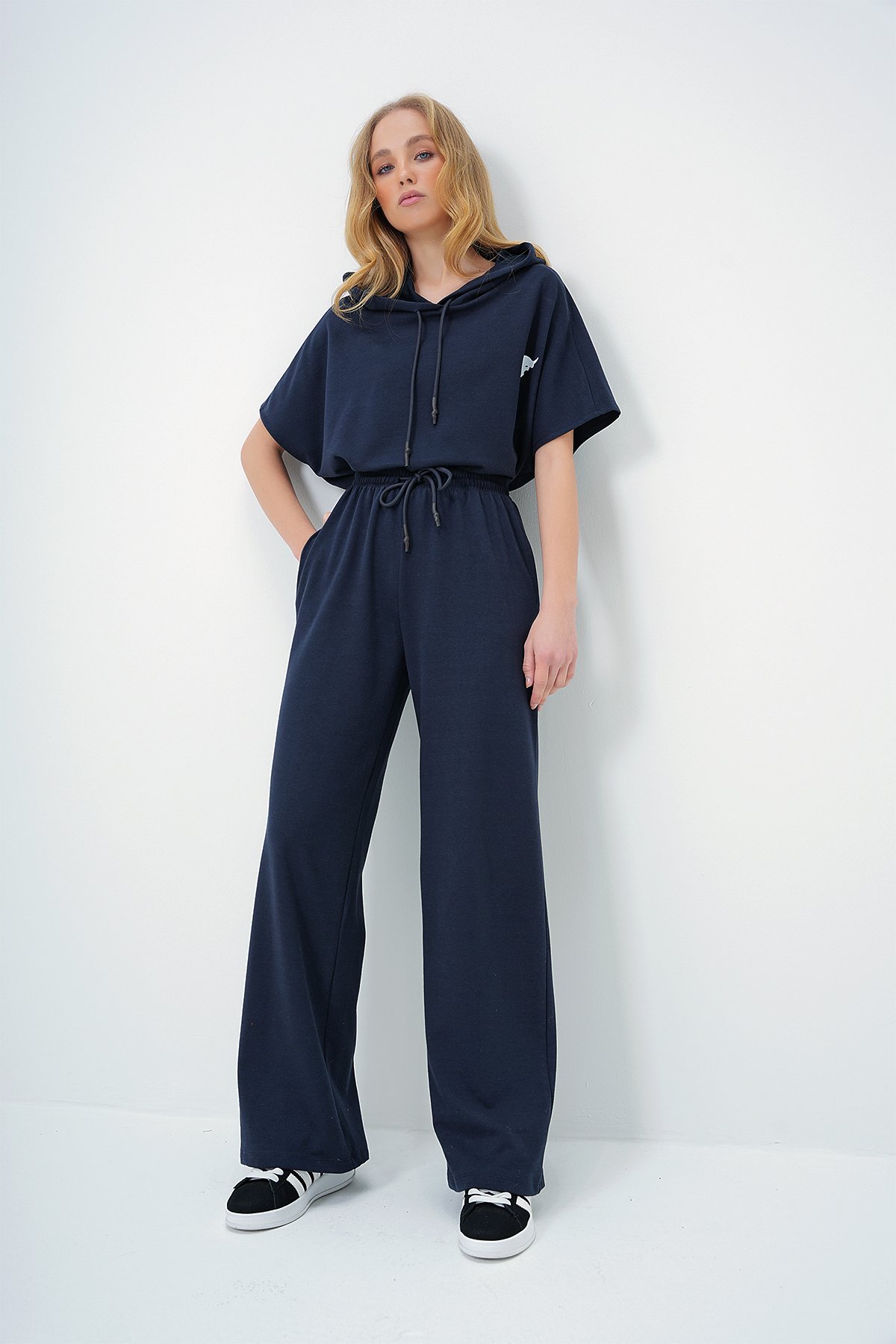 Kapüşonlu Oversize Crop Ve Çift Cepli Pantolon Takım - LACİVERT